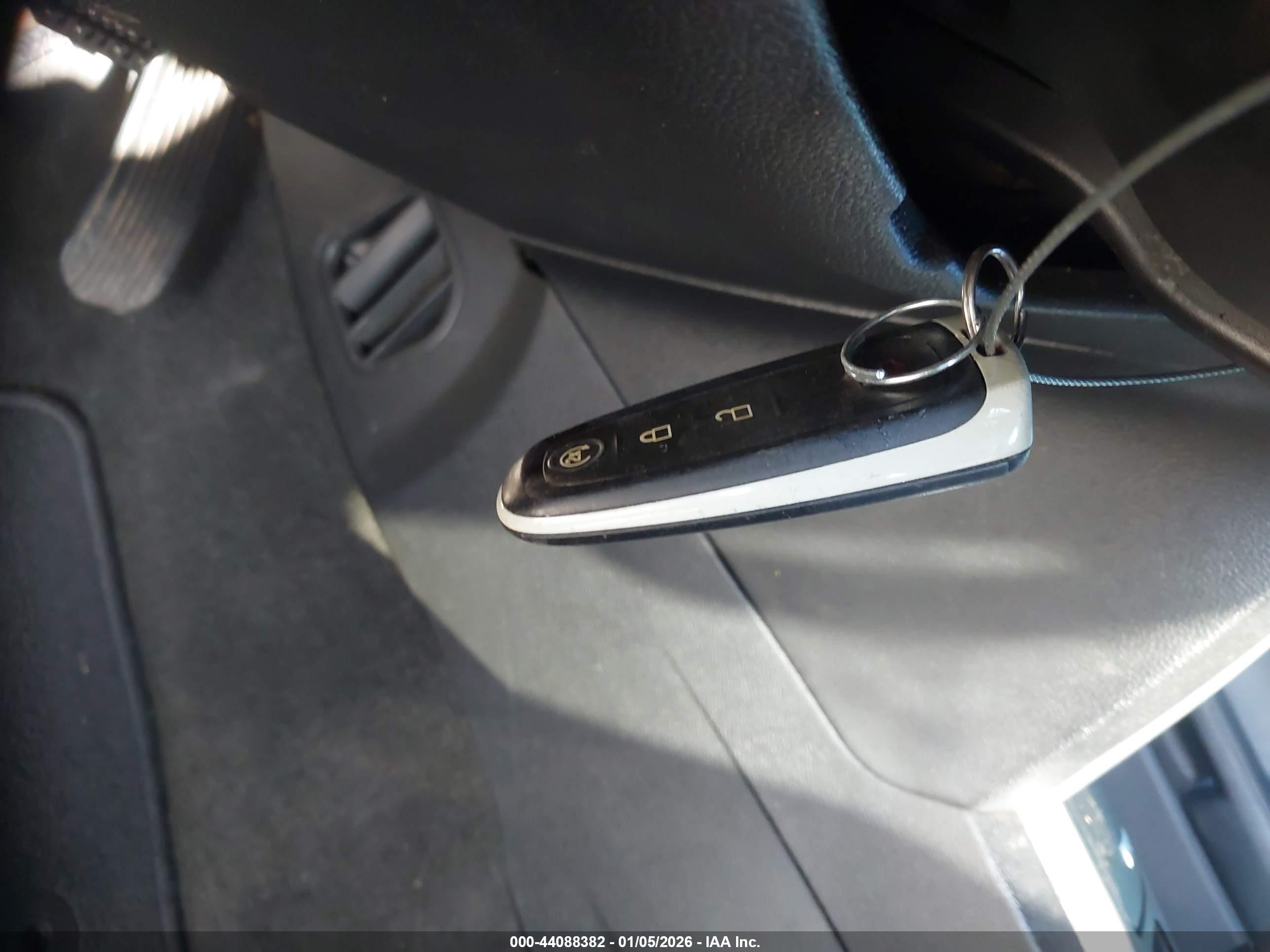 FORD EXPLORER image 11