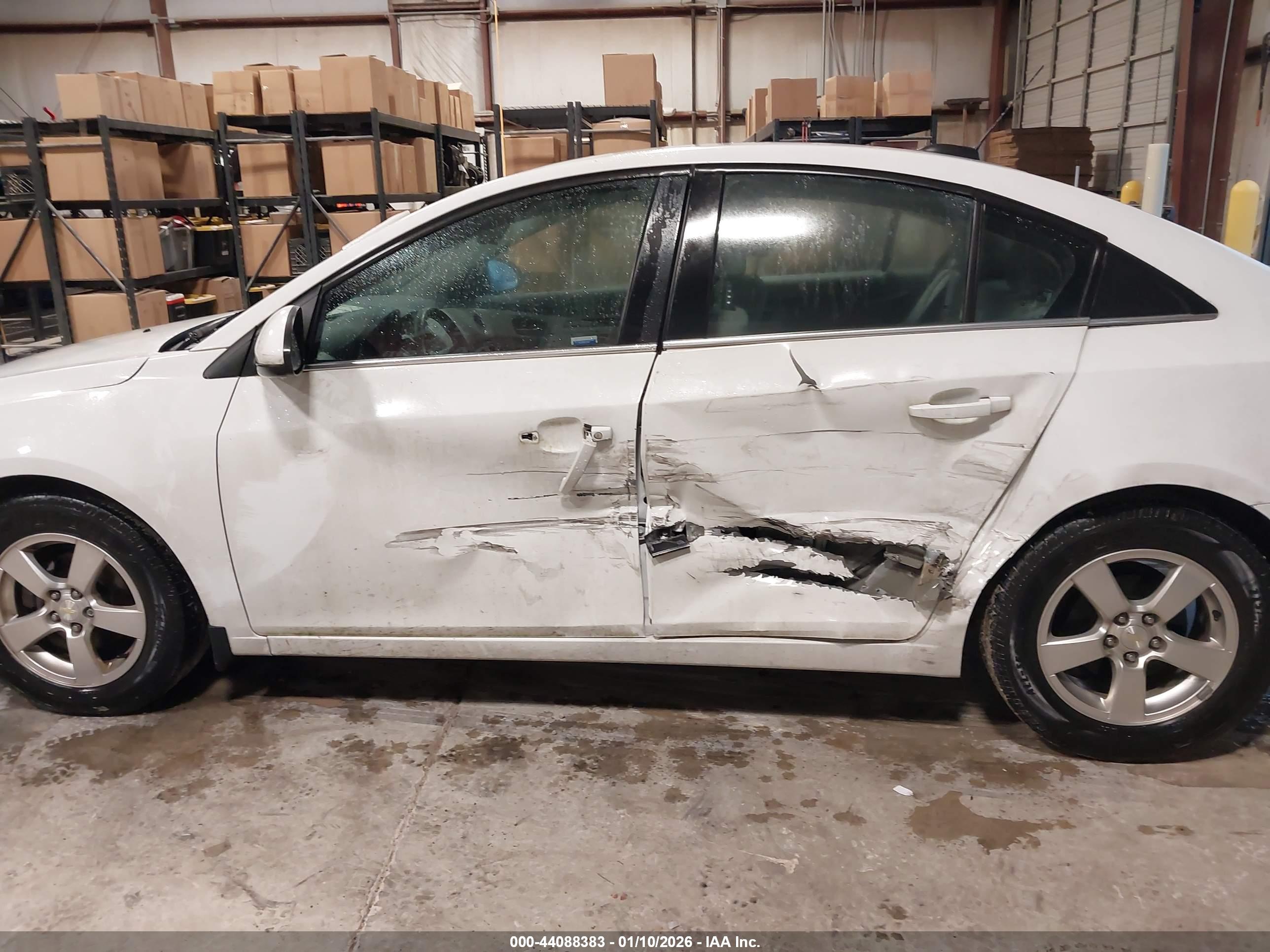 CHEVROLET CRUZE image 6