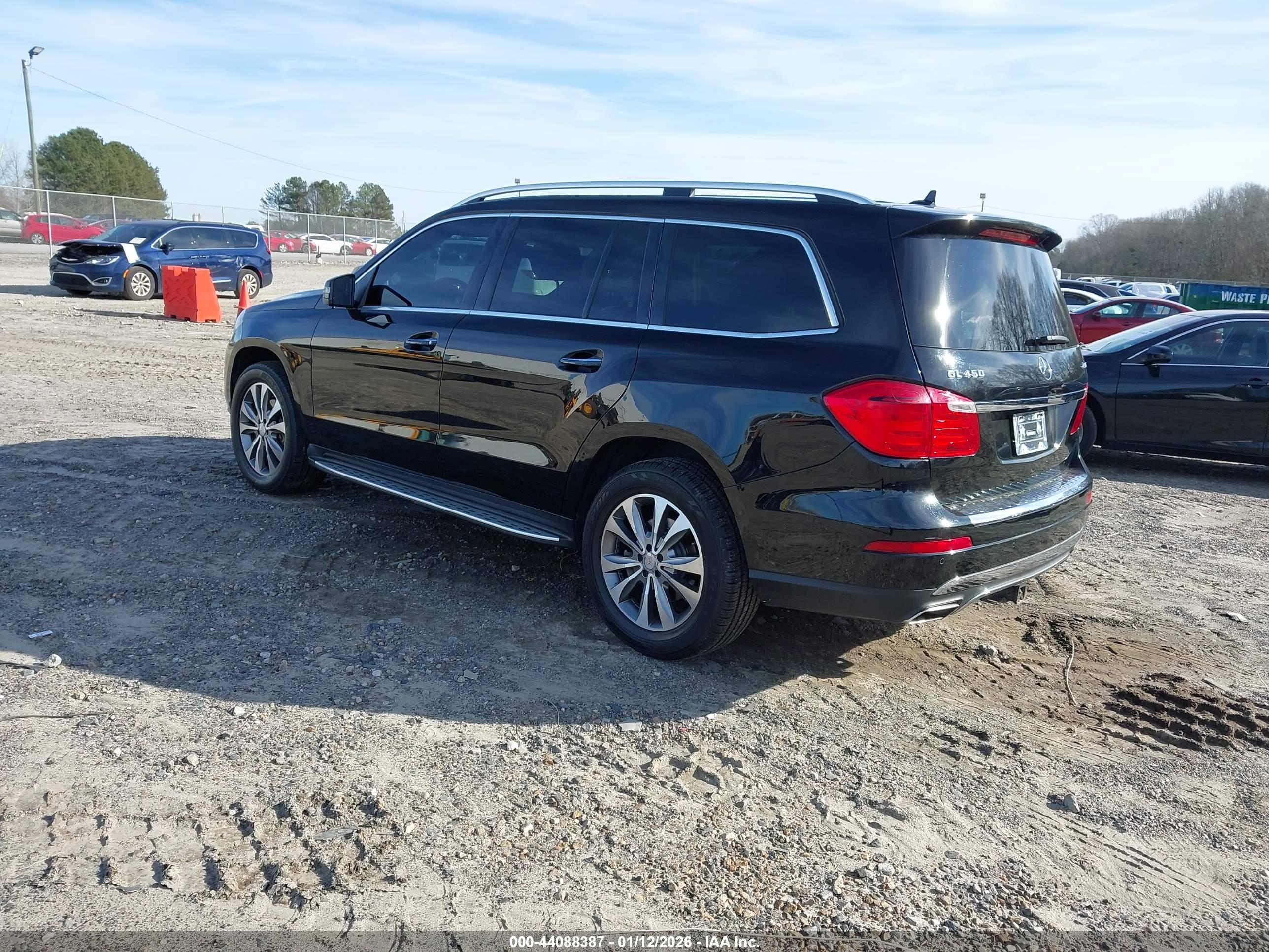 MERCEDES-BENZ GL image 3