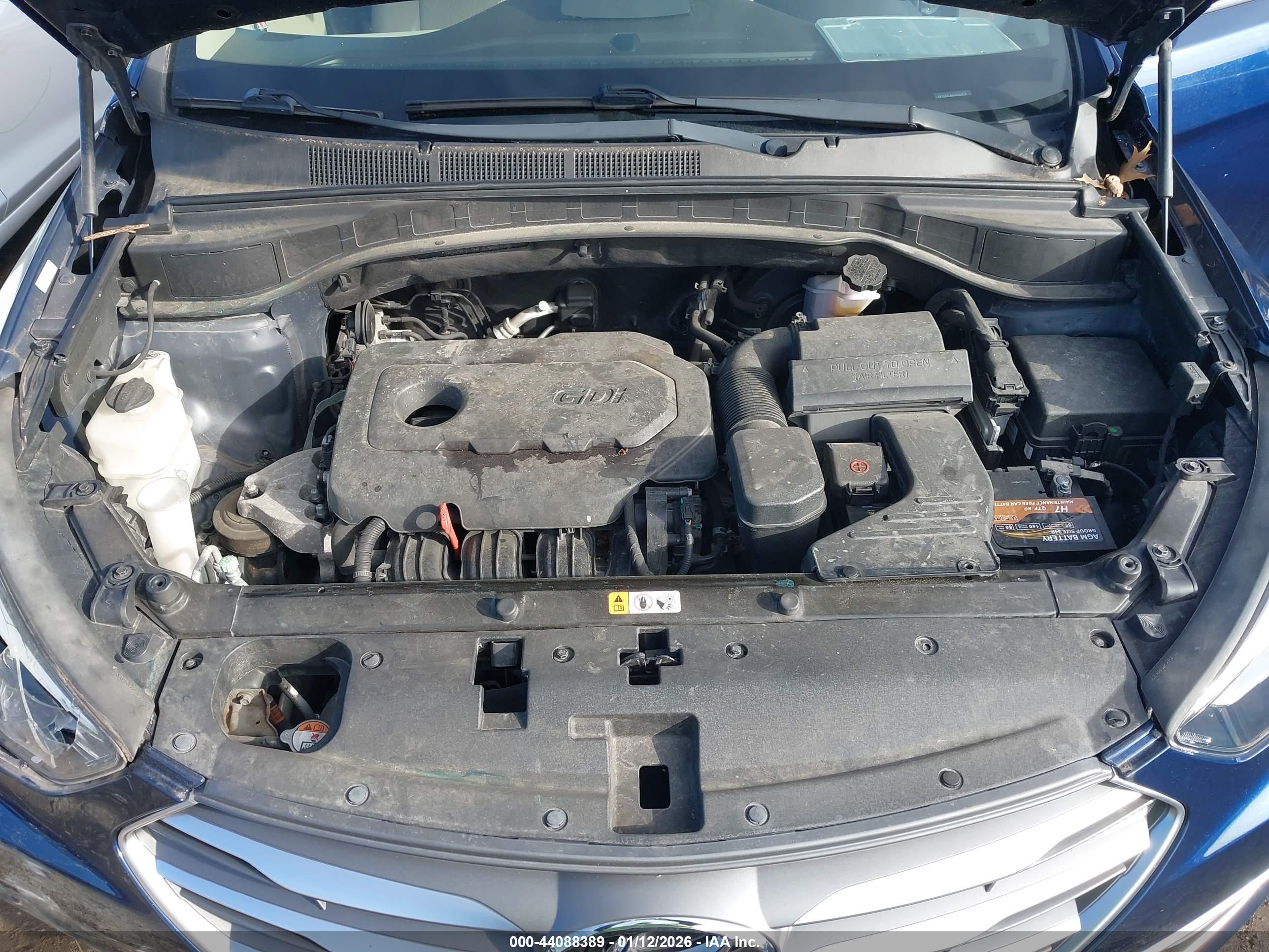 HYUNDAI SANTA image 10