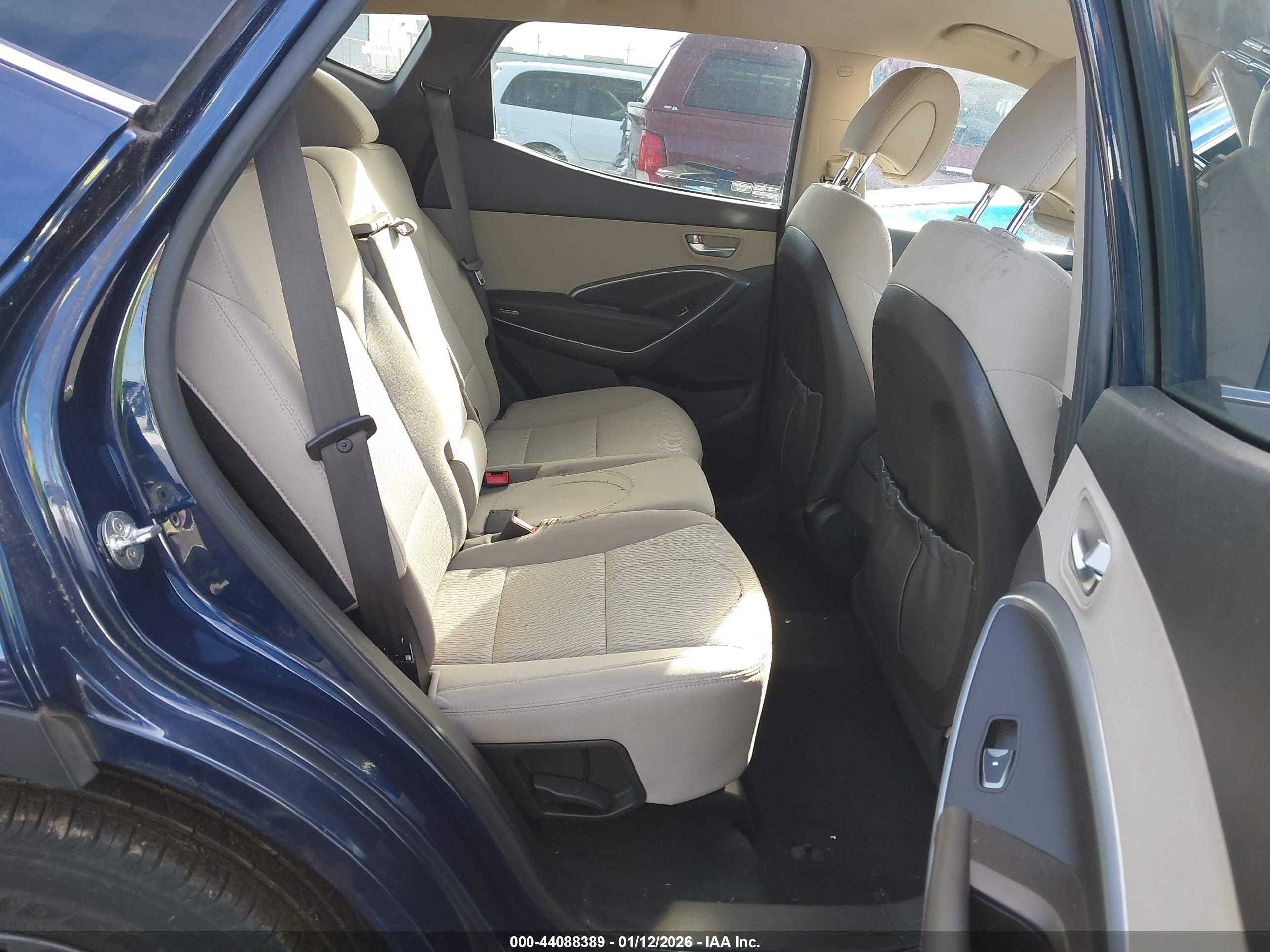 HYUNDAI SANTA image 8