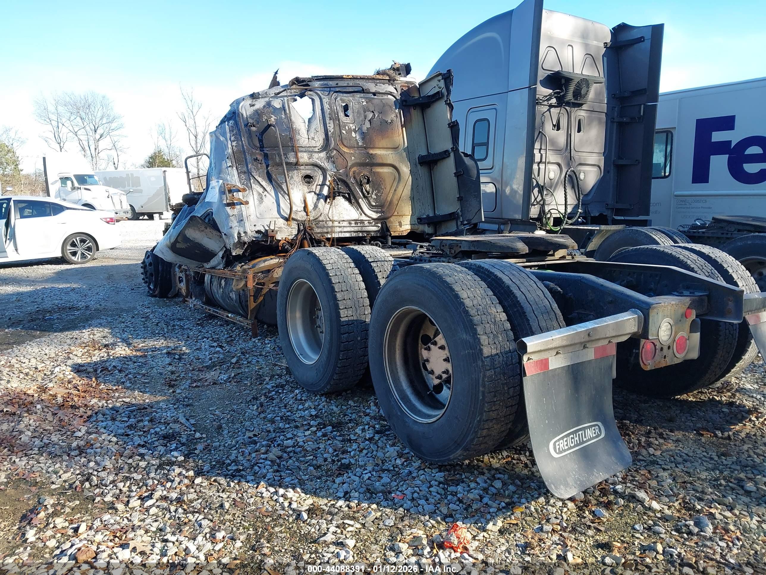 FREIGHTLINER NEW image 3