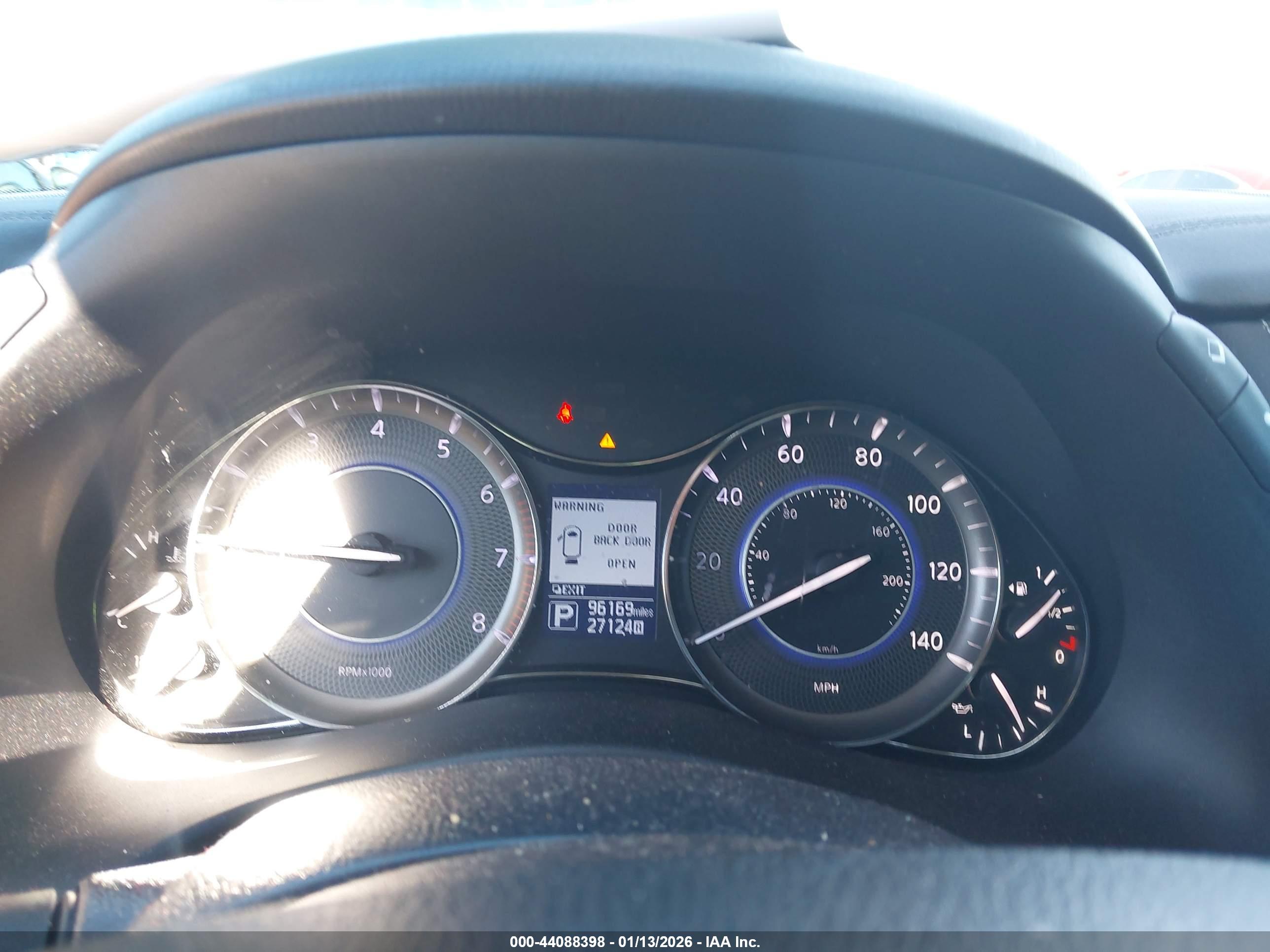 INFINITI QX80 image 7