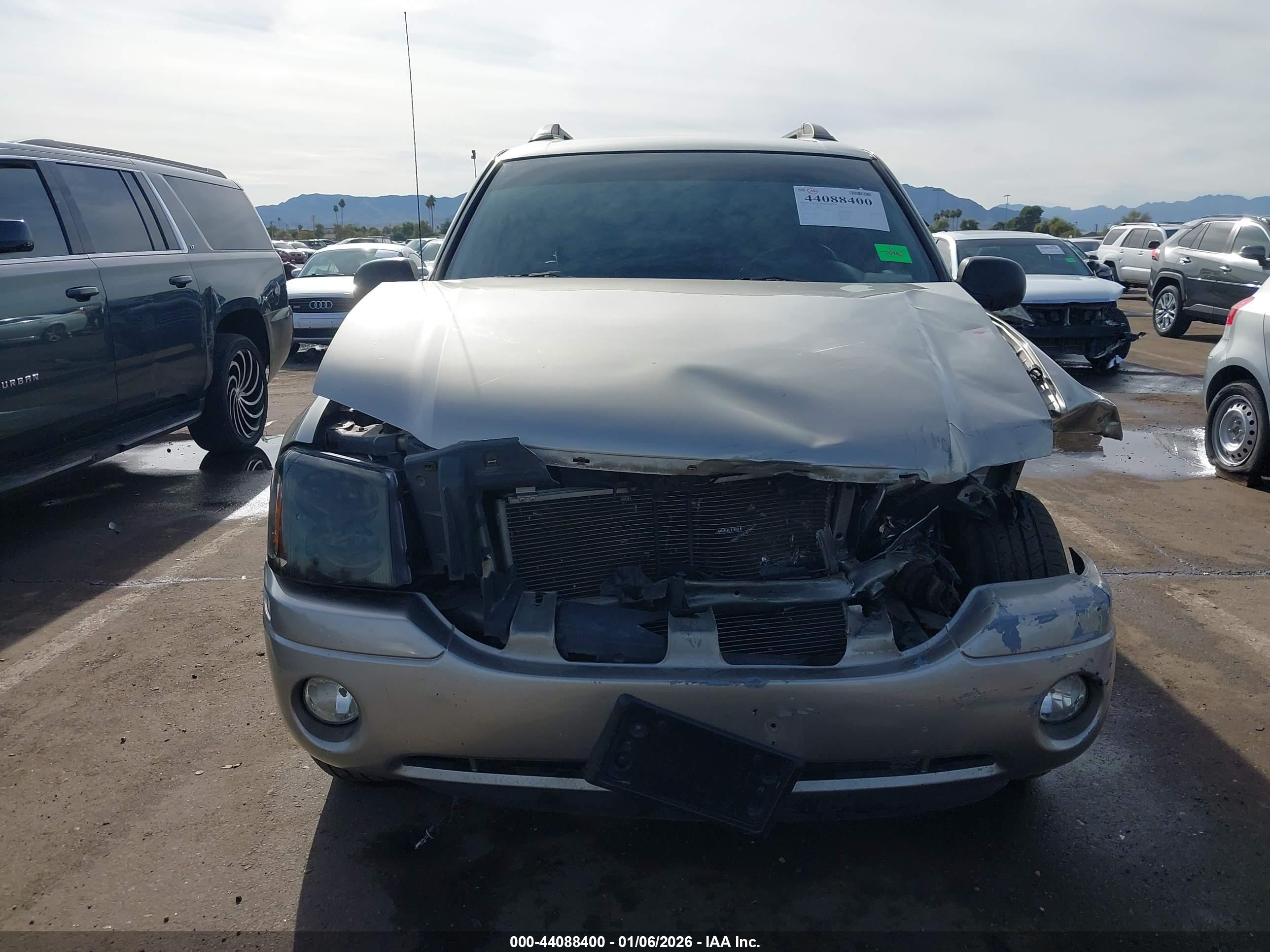 GMC ENVOY image 6