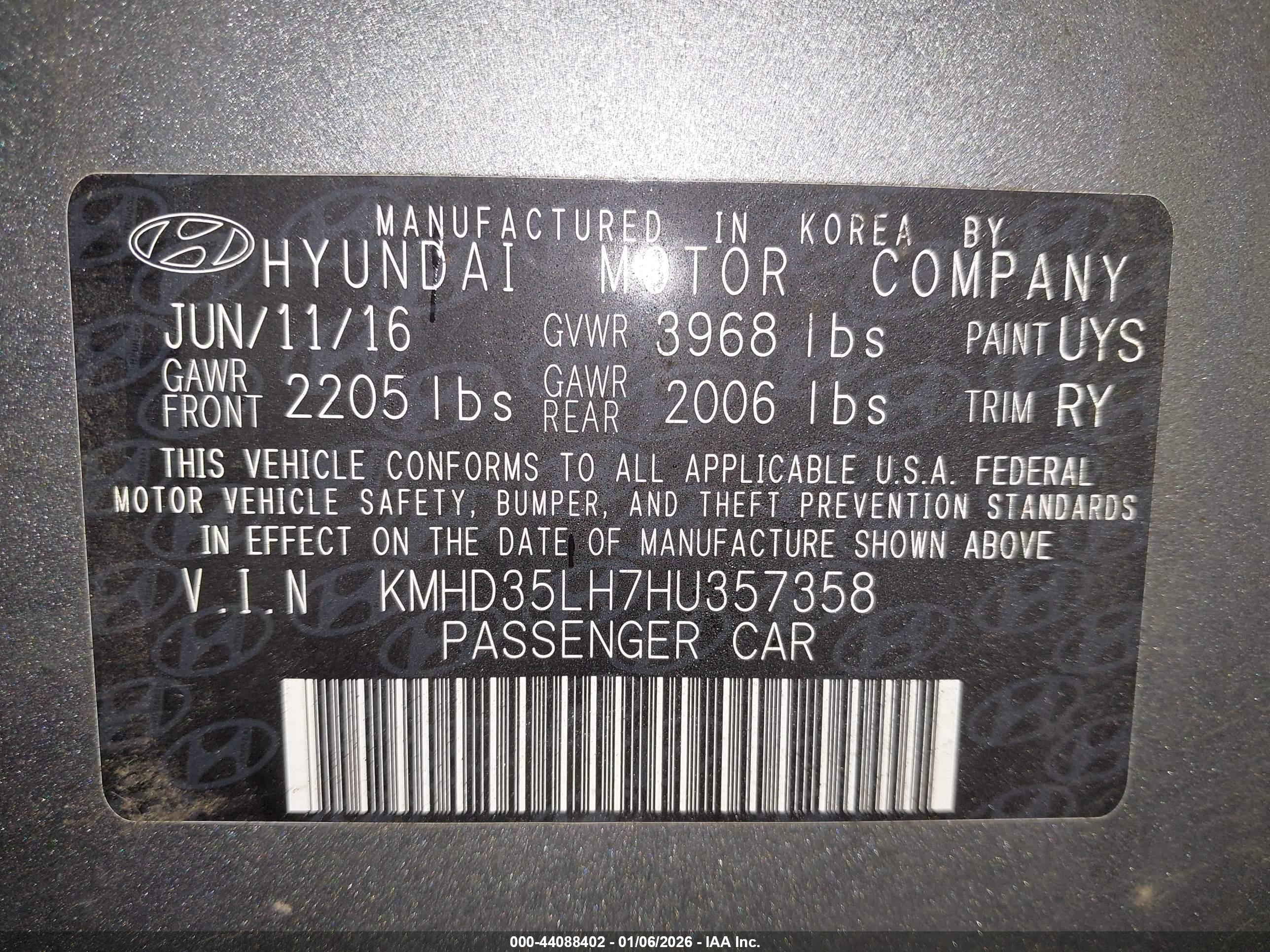 HYUNDAI ELANTRA image 9