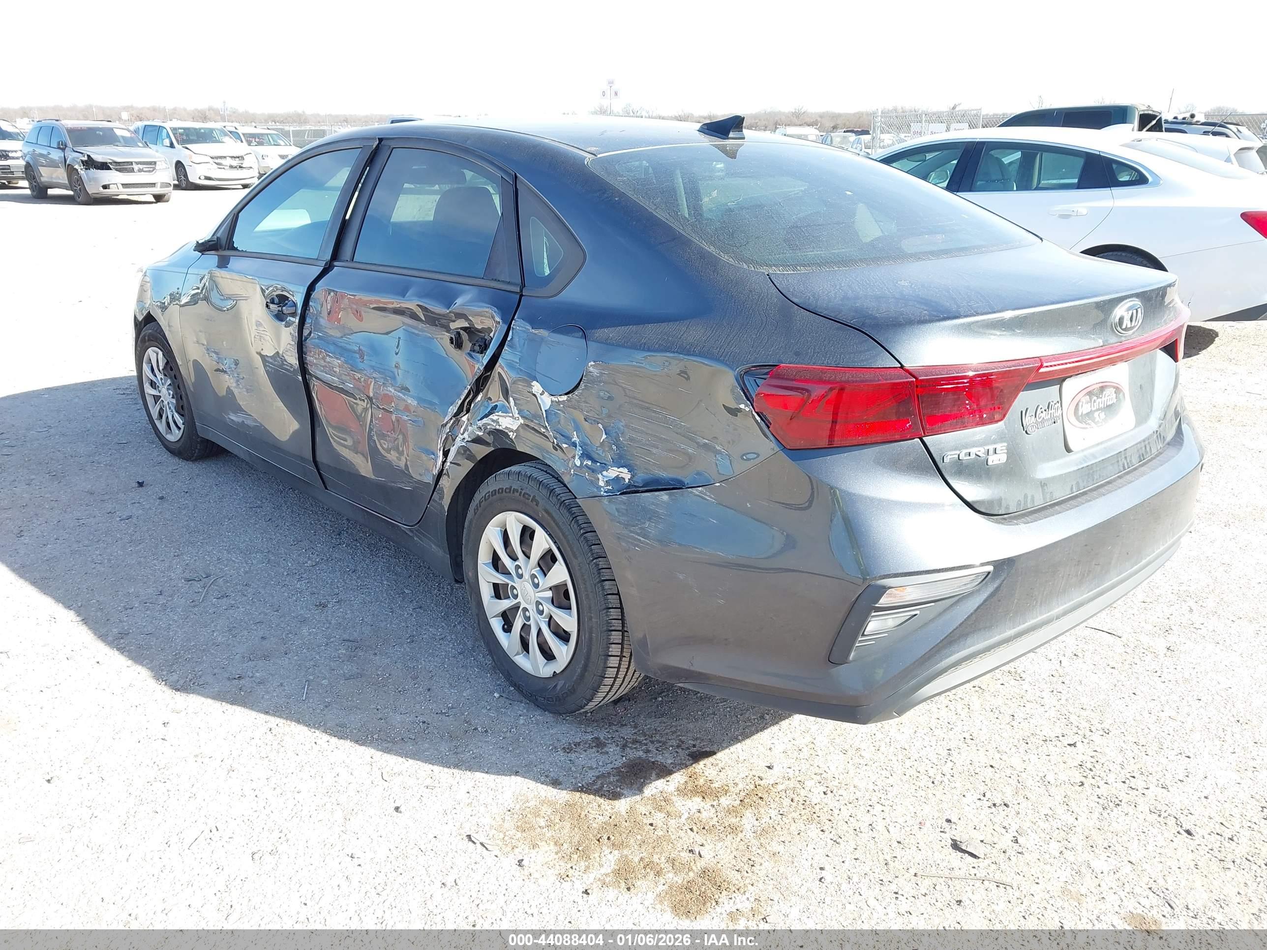 KIA FORTE image 3