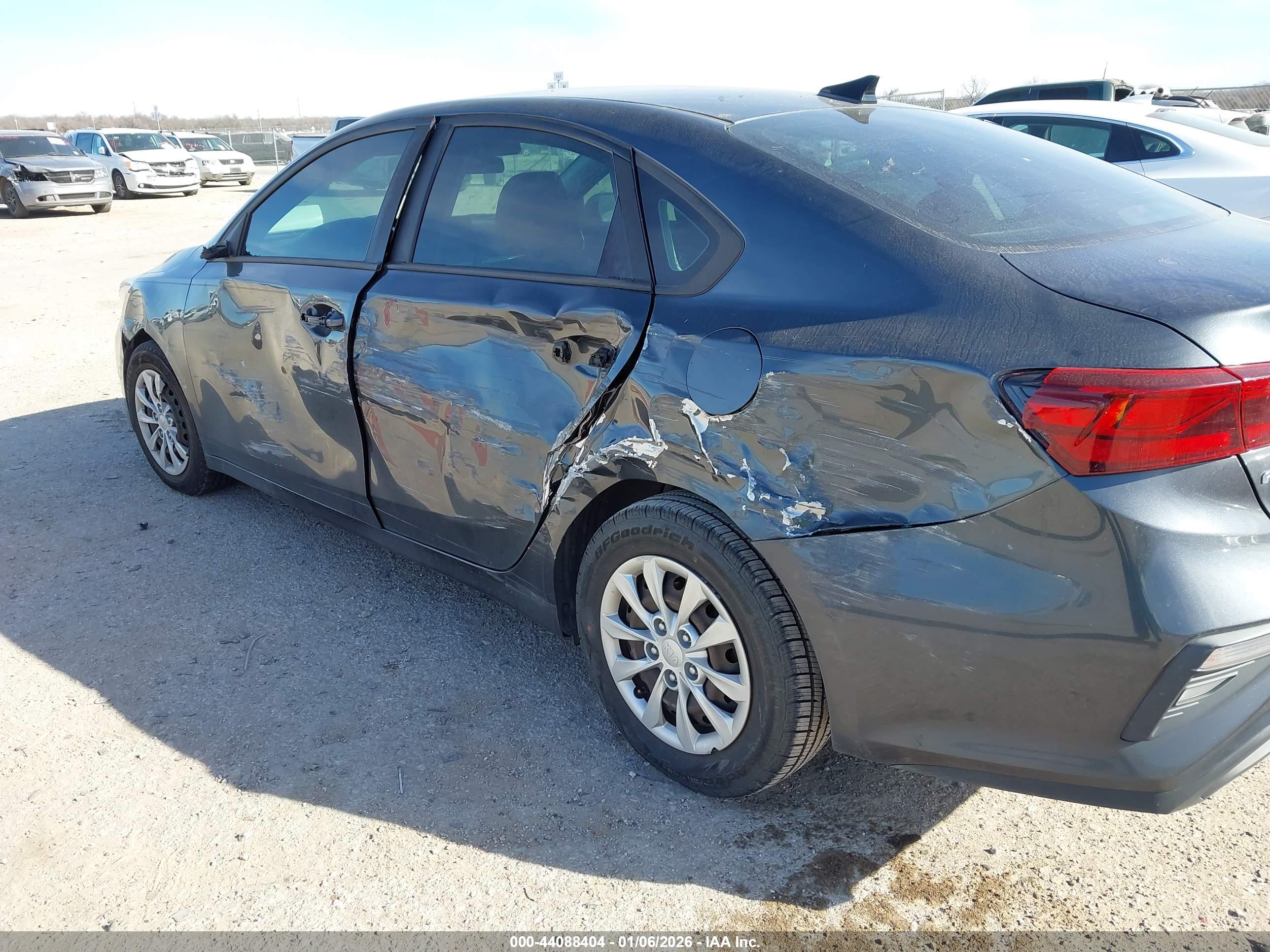 KIA FORTE image 6