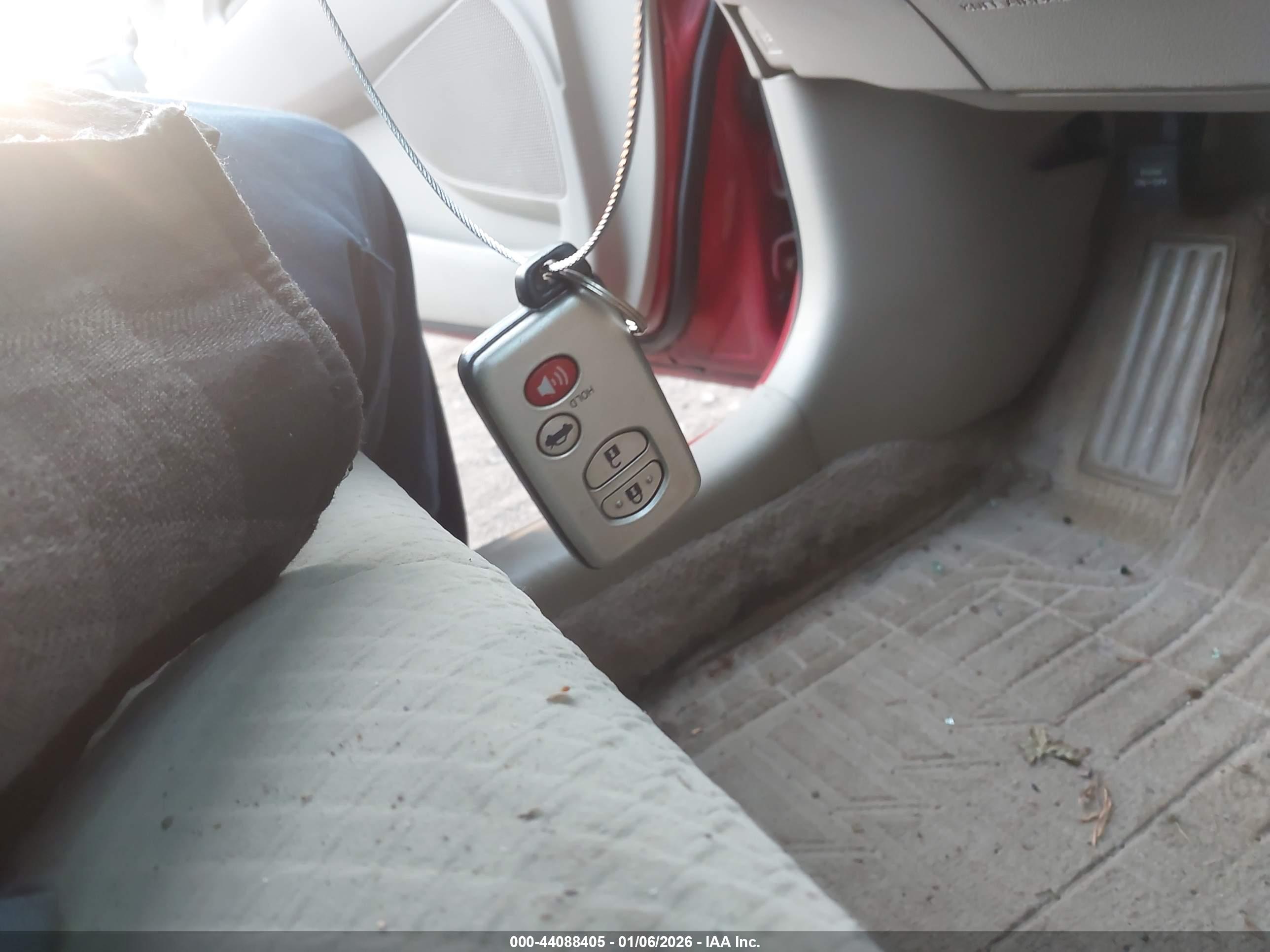 TOYOTA CAMRY image 11