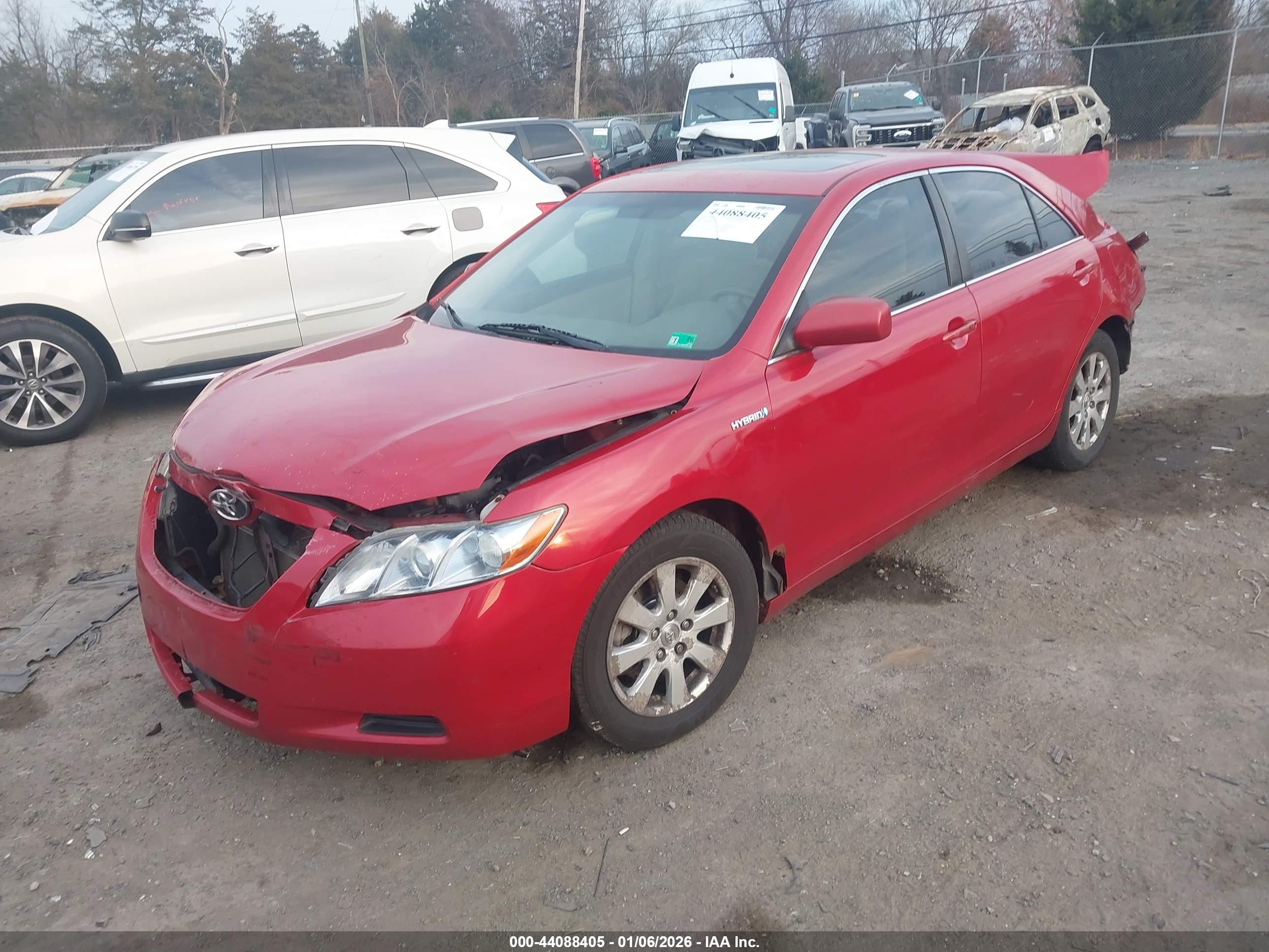TOYOTA CAMRY image 2