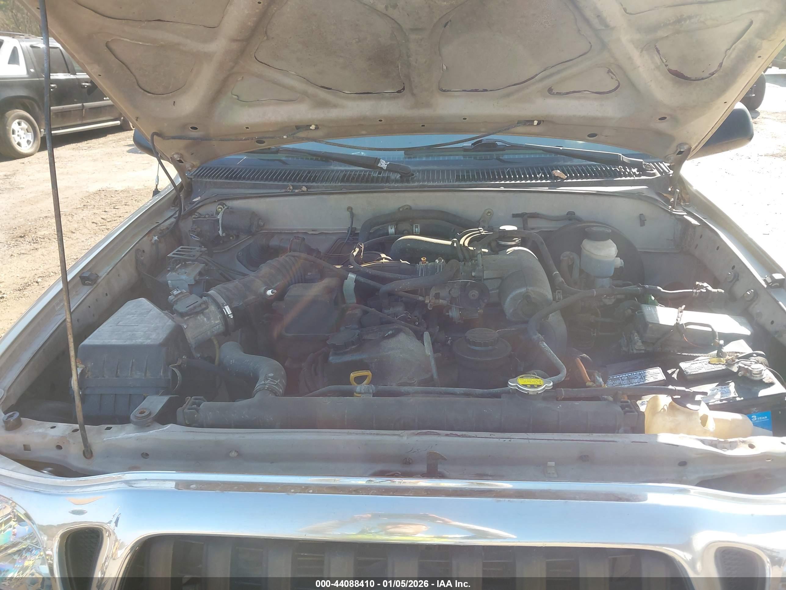 TOYOTA TACOMA image 10