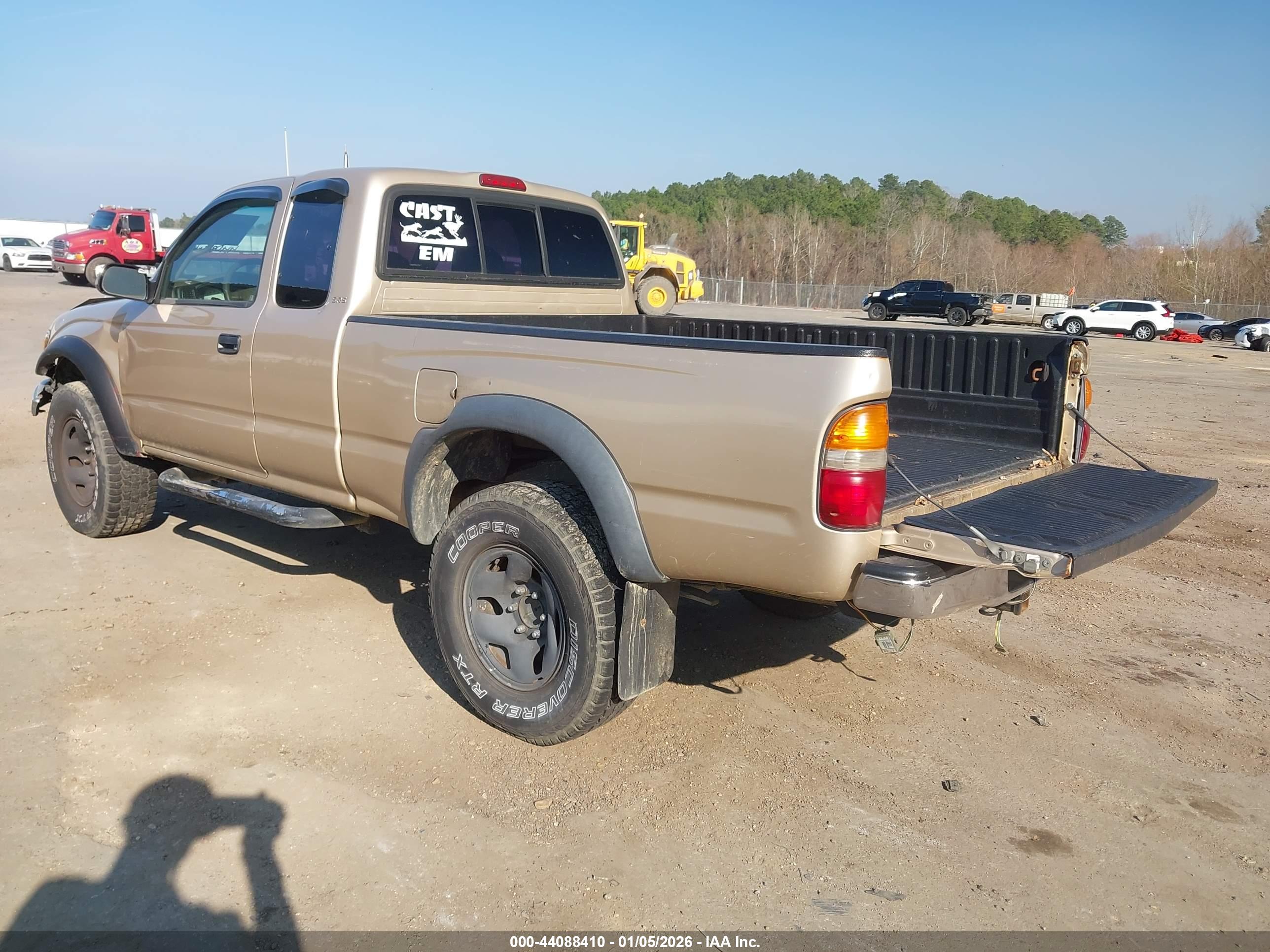 TOYOTA TACOMA image 3