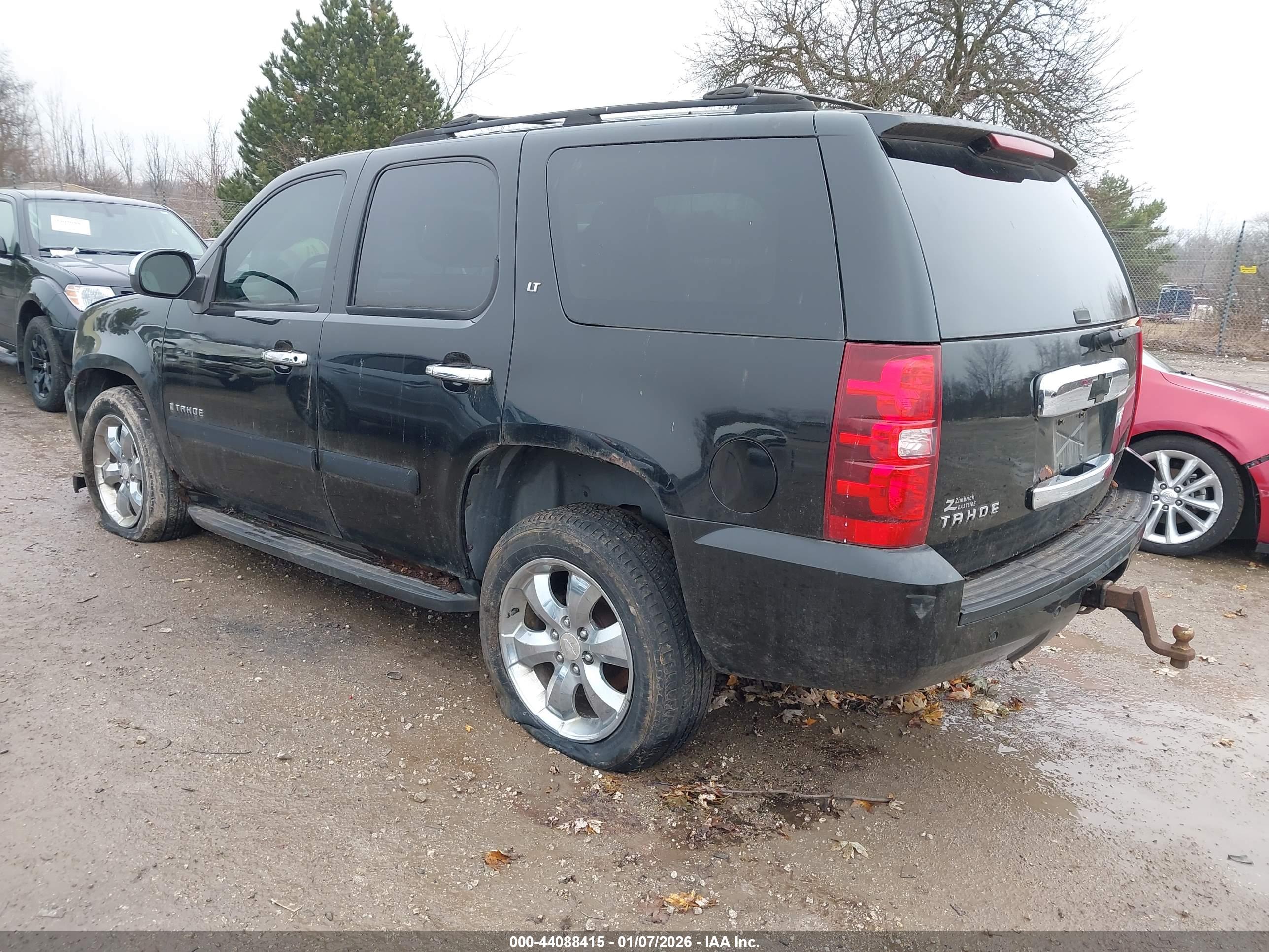 CHEVROLET TAHOE image 3