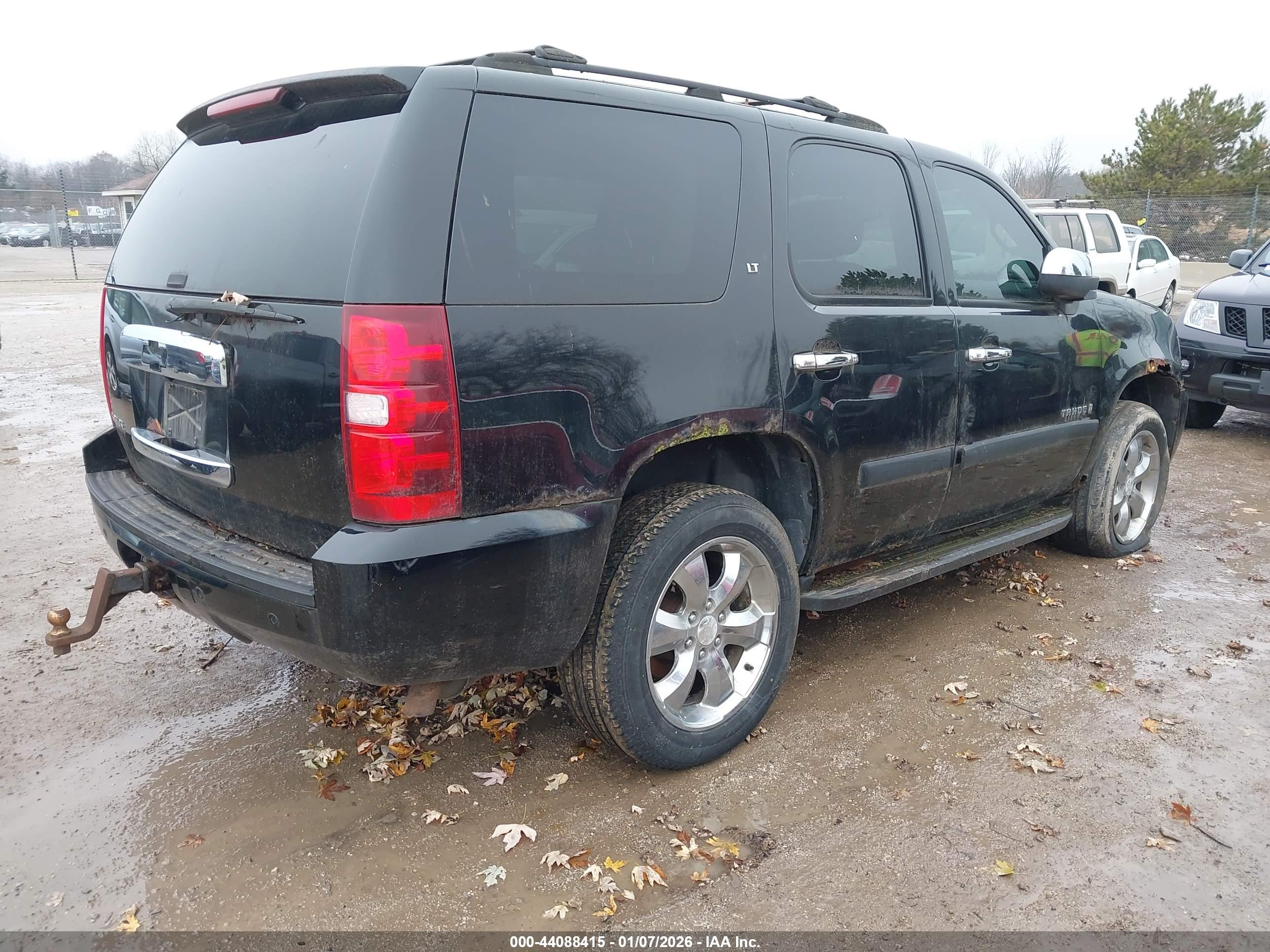 CHEVROLET TAHOE image 4