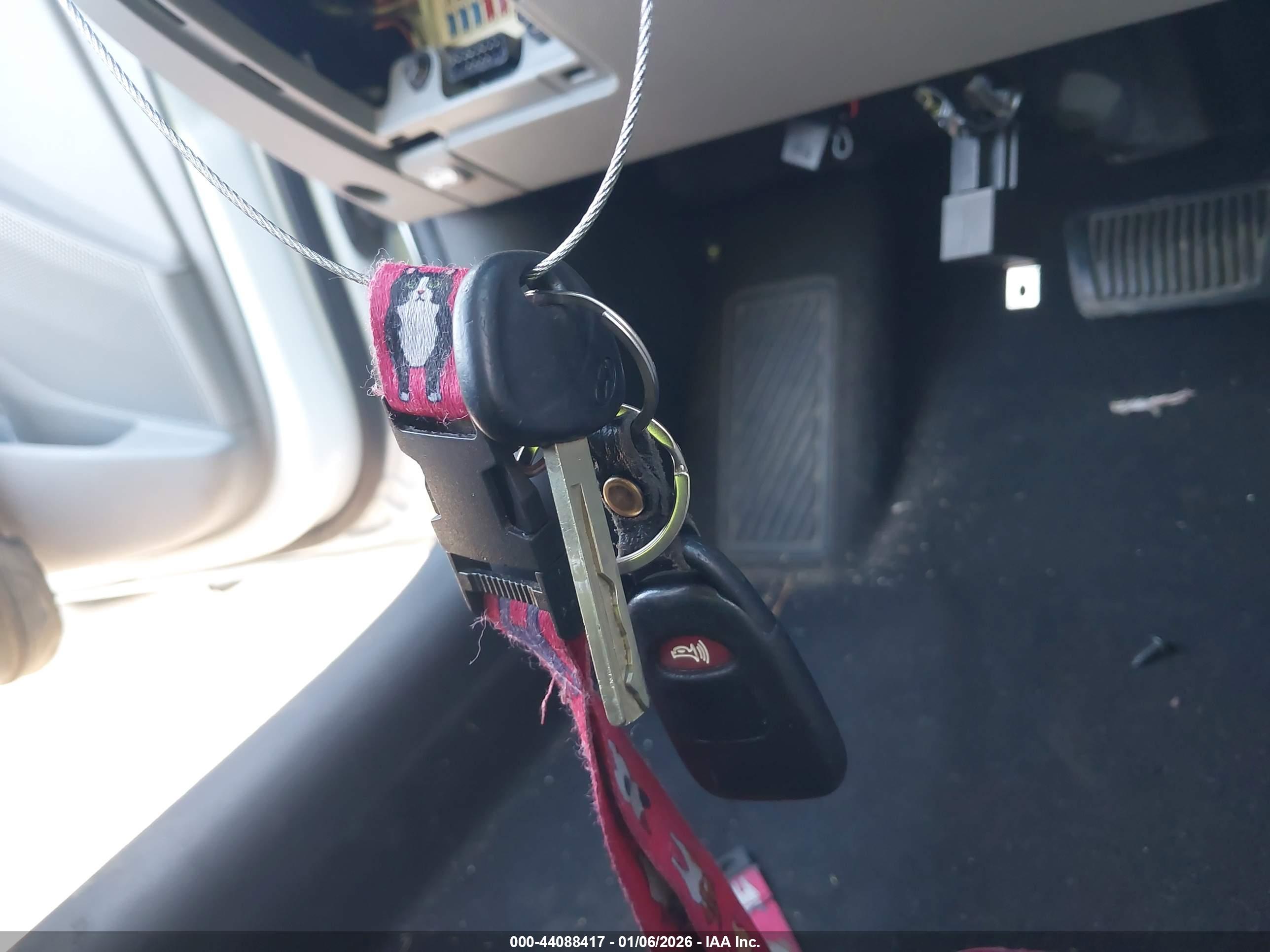 HYUNDAI ACCENT image 11