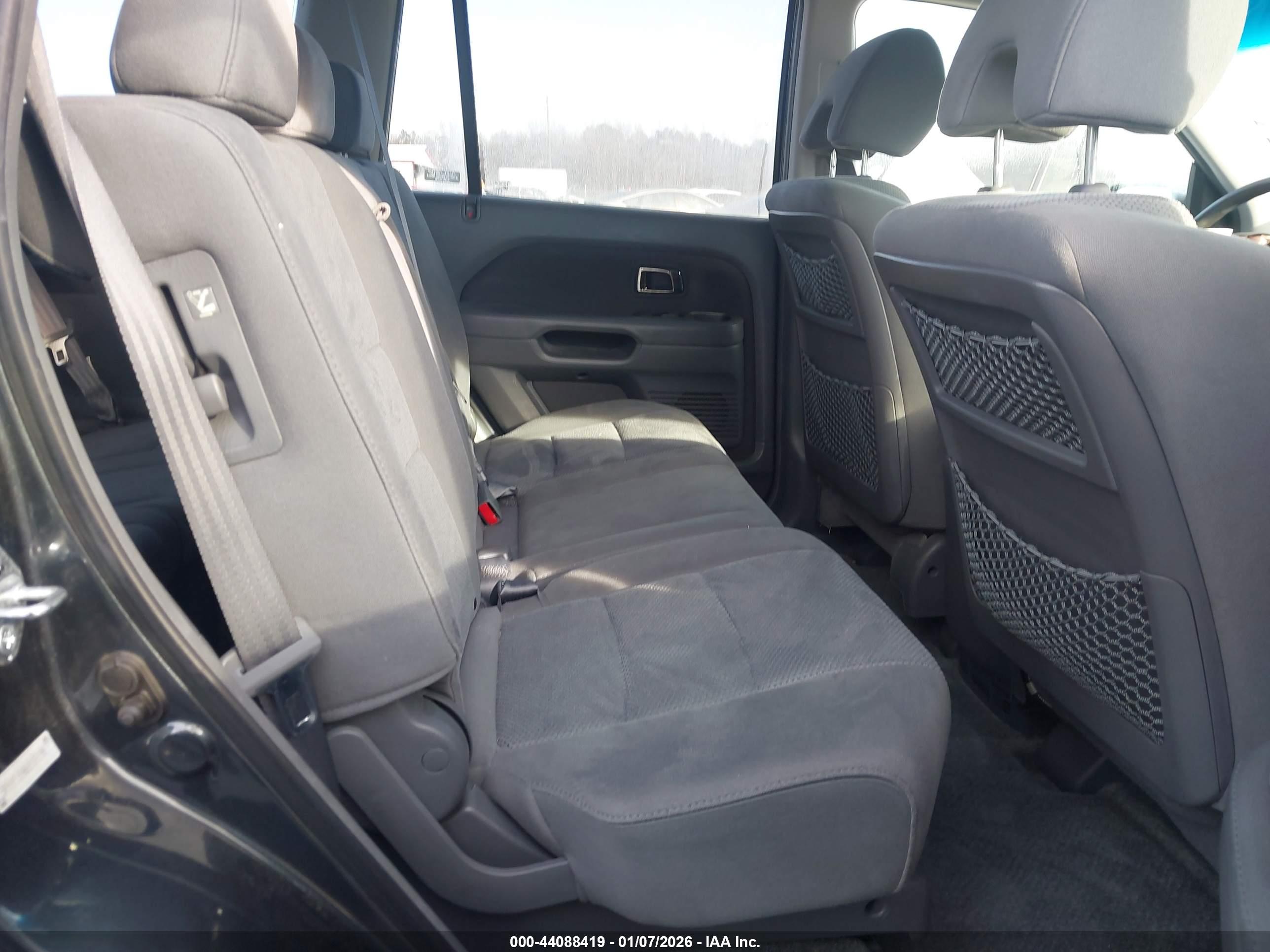 HONDA PILOT image 8