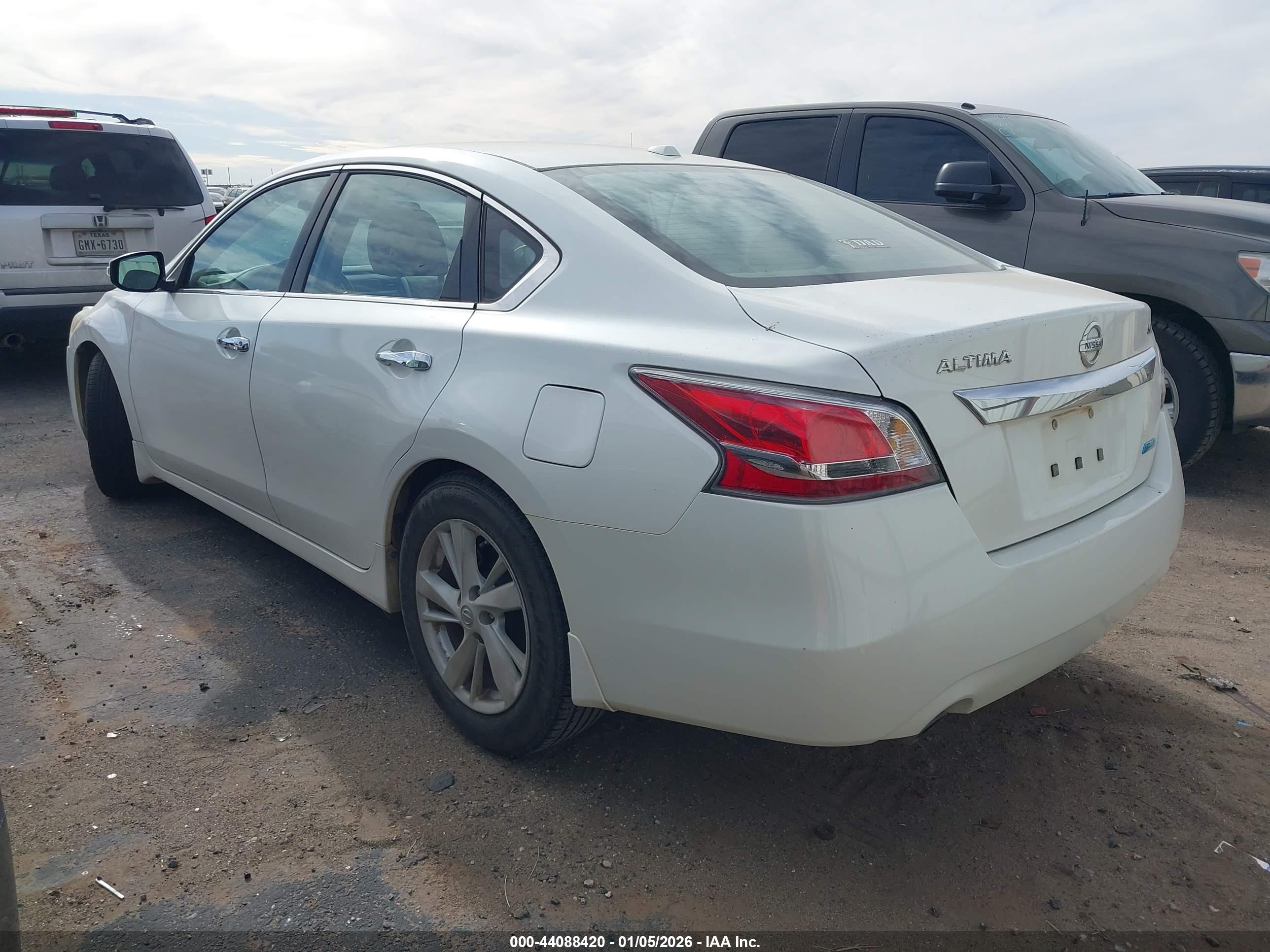 NISSAN ALTIMA image 3
