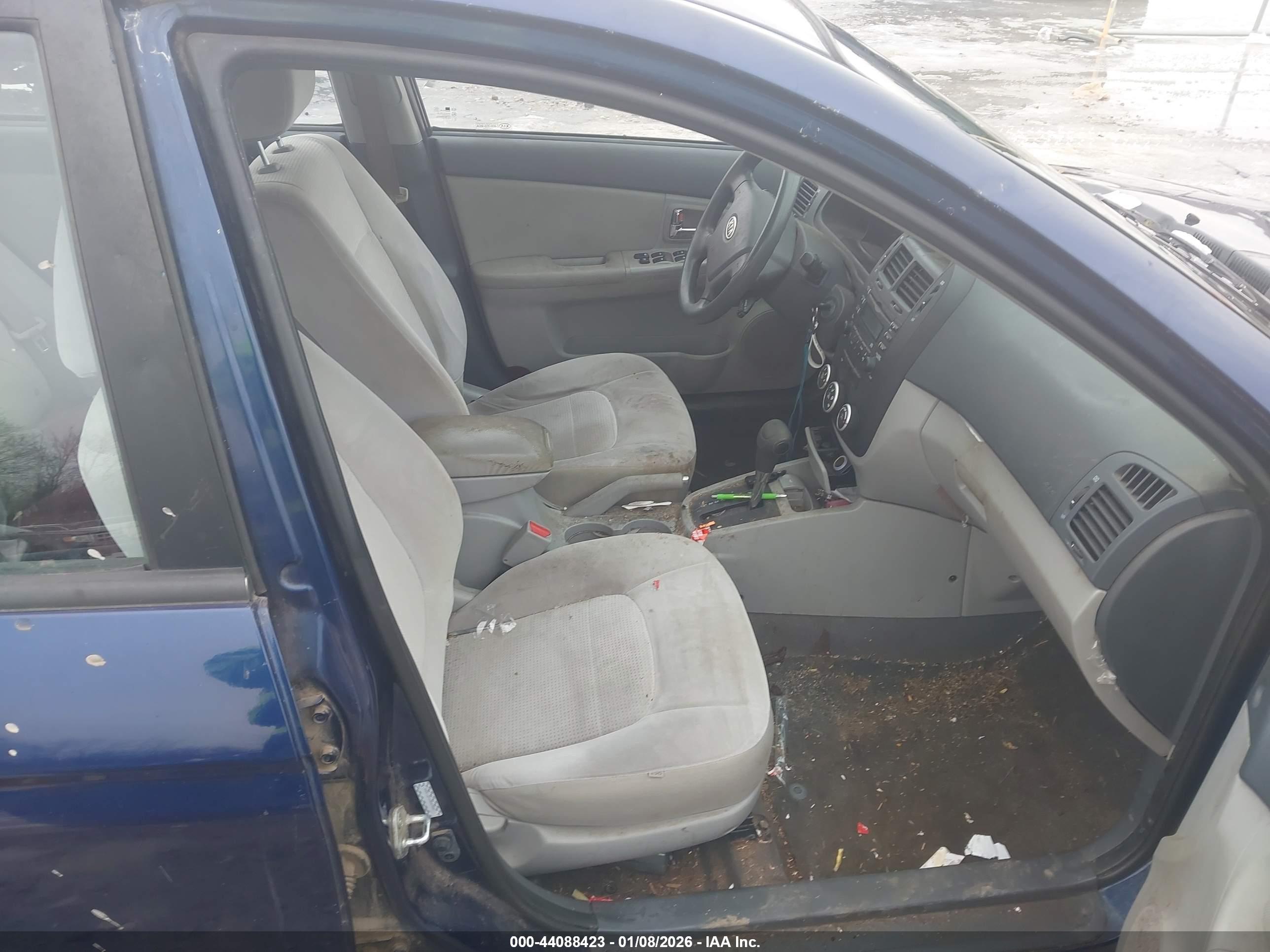 KIA SPECTRA image 5