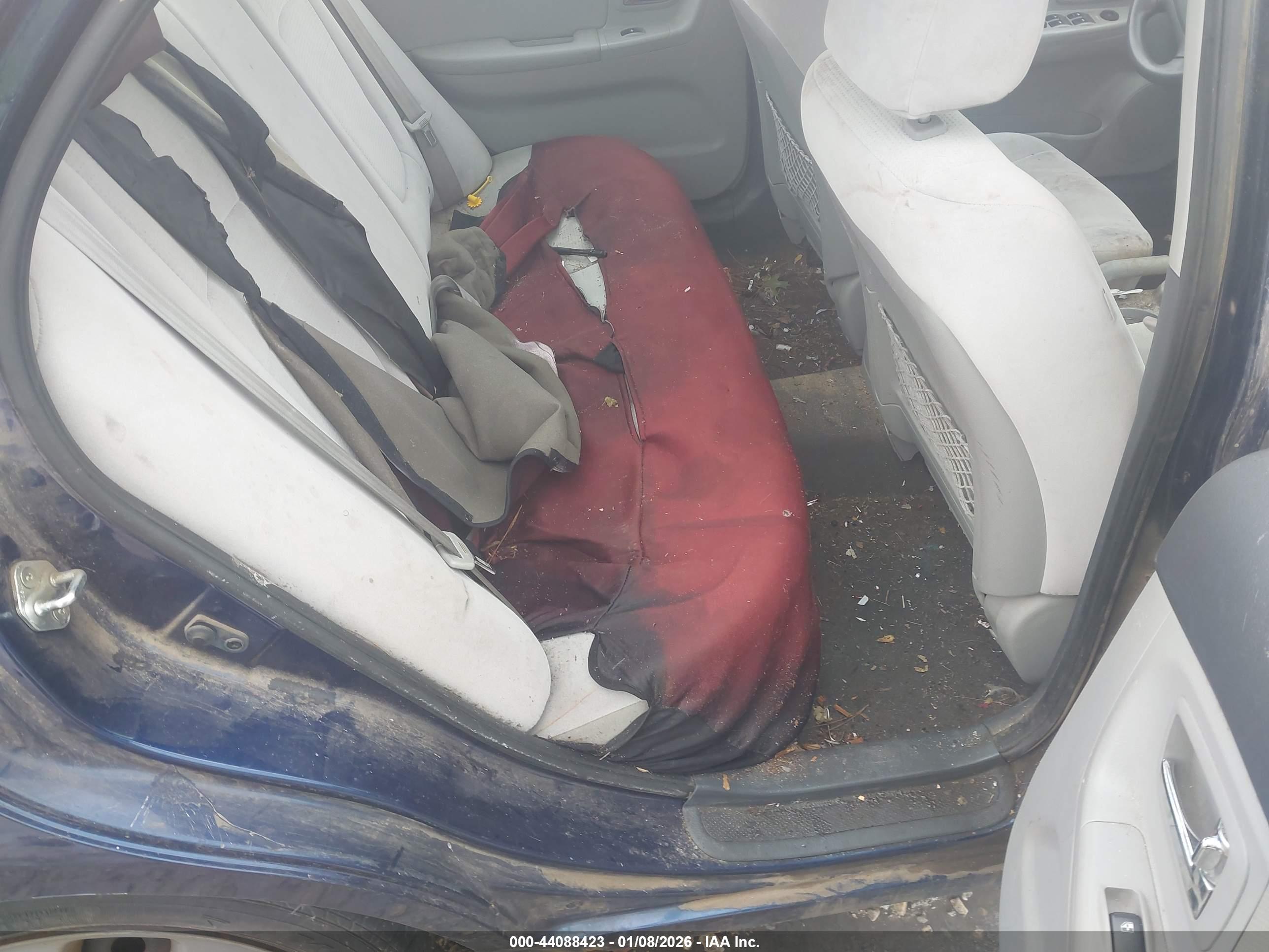 KIA SPECTRA image 8