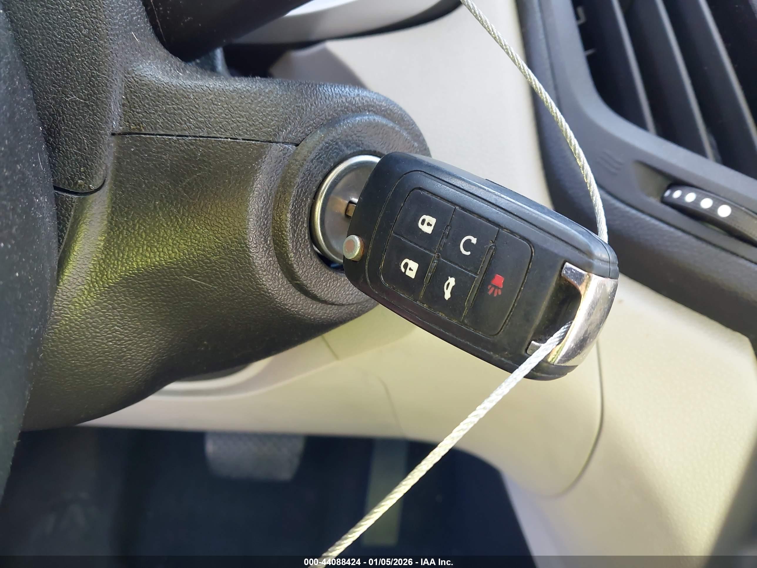 CHEVROLET EQUINOX image 11