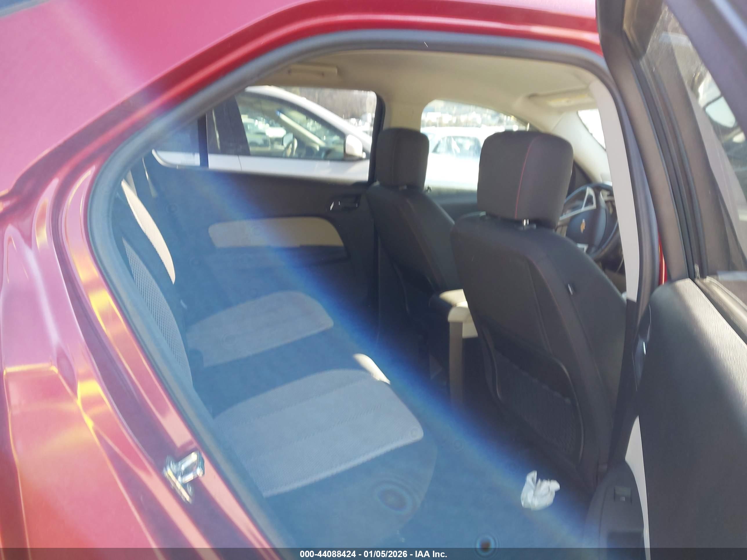 CHEVROLET EQUINOX image 8