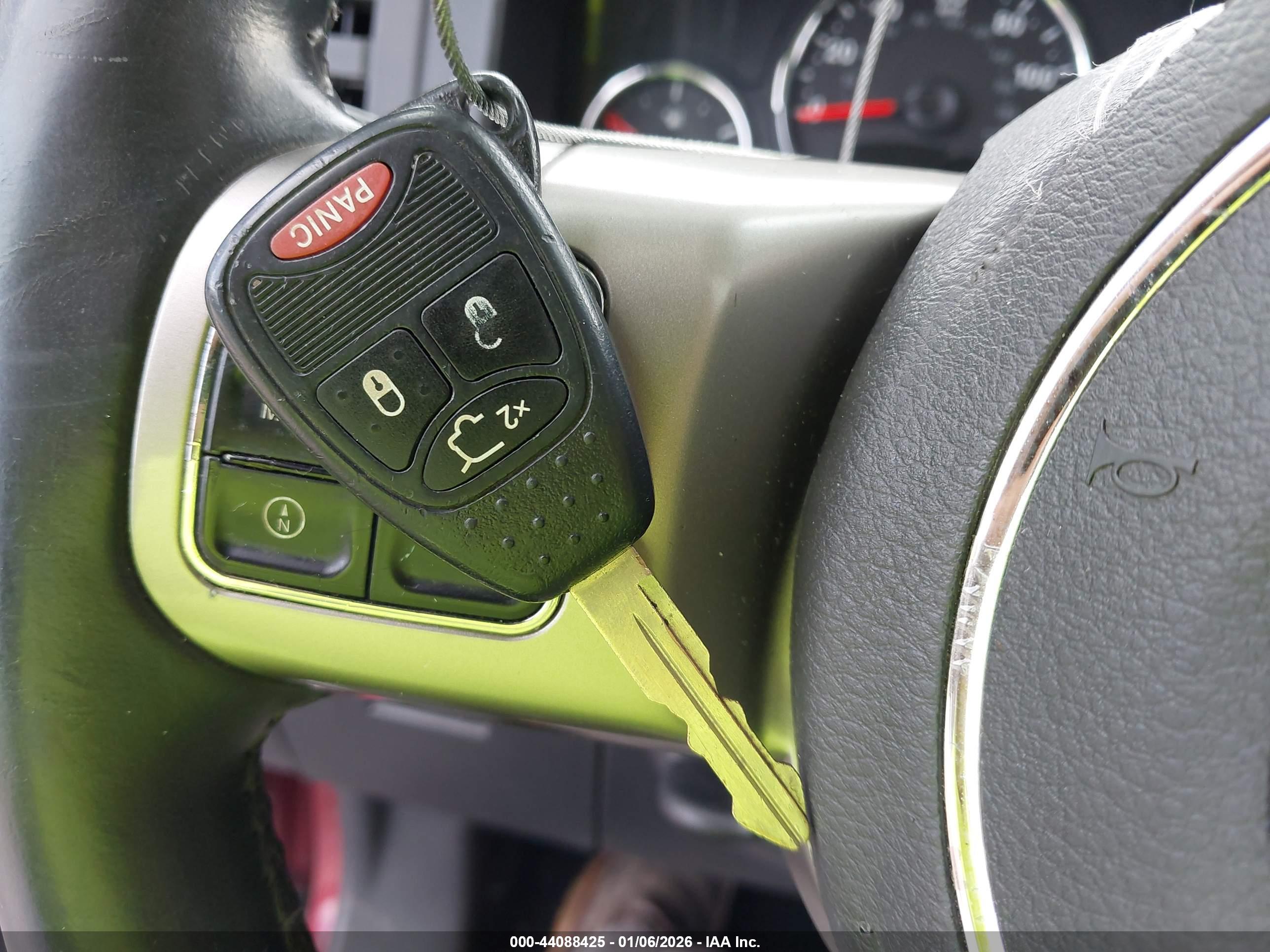 JEEP LIBERTY image 11