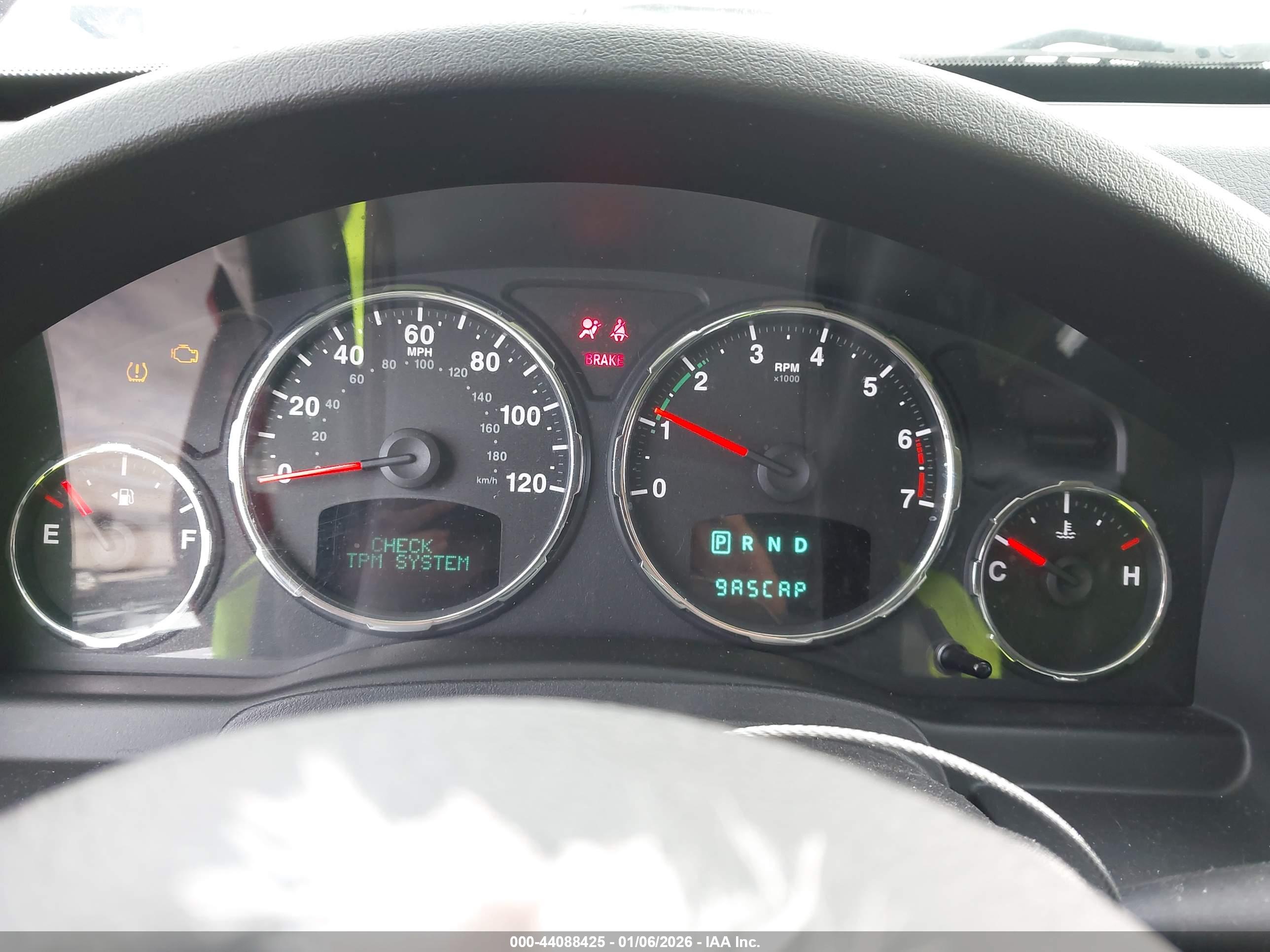 JEEP LIBERTY image 7