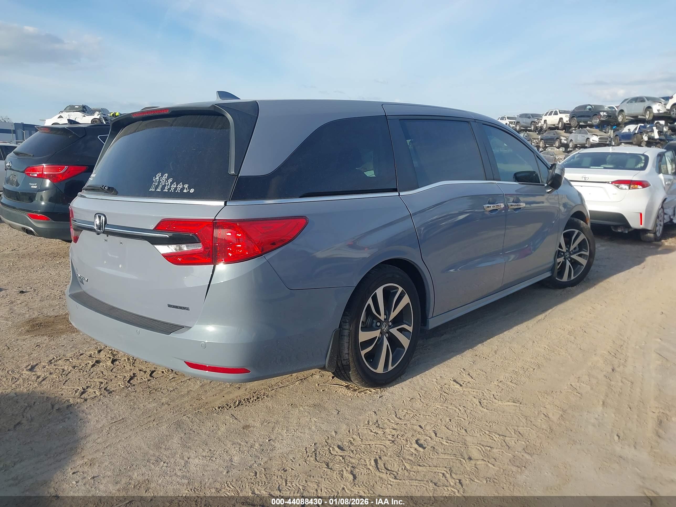 HONDA ODYSSEY image 4