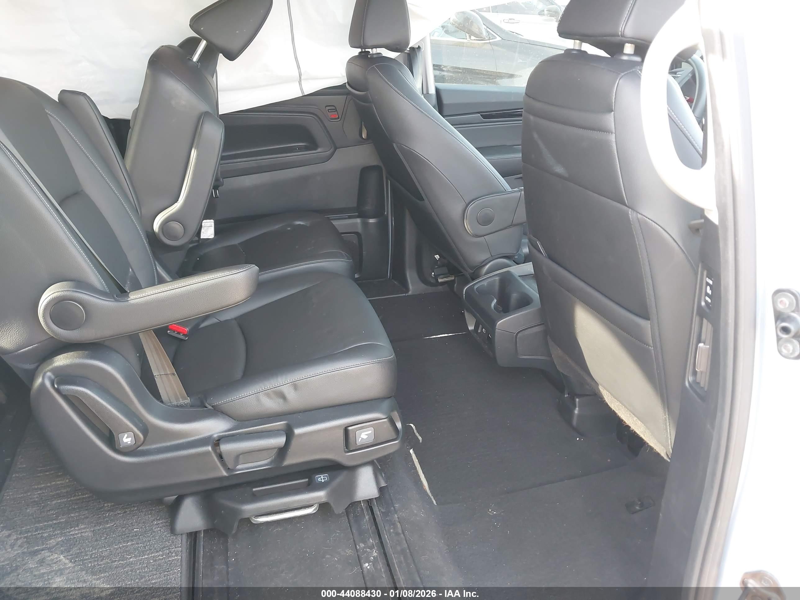 HONDA ODYSSEY image 8