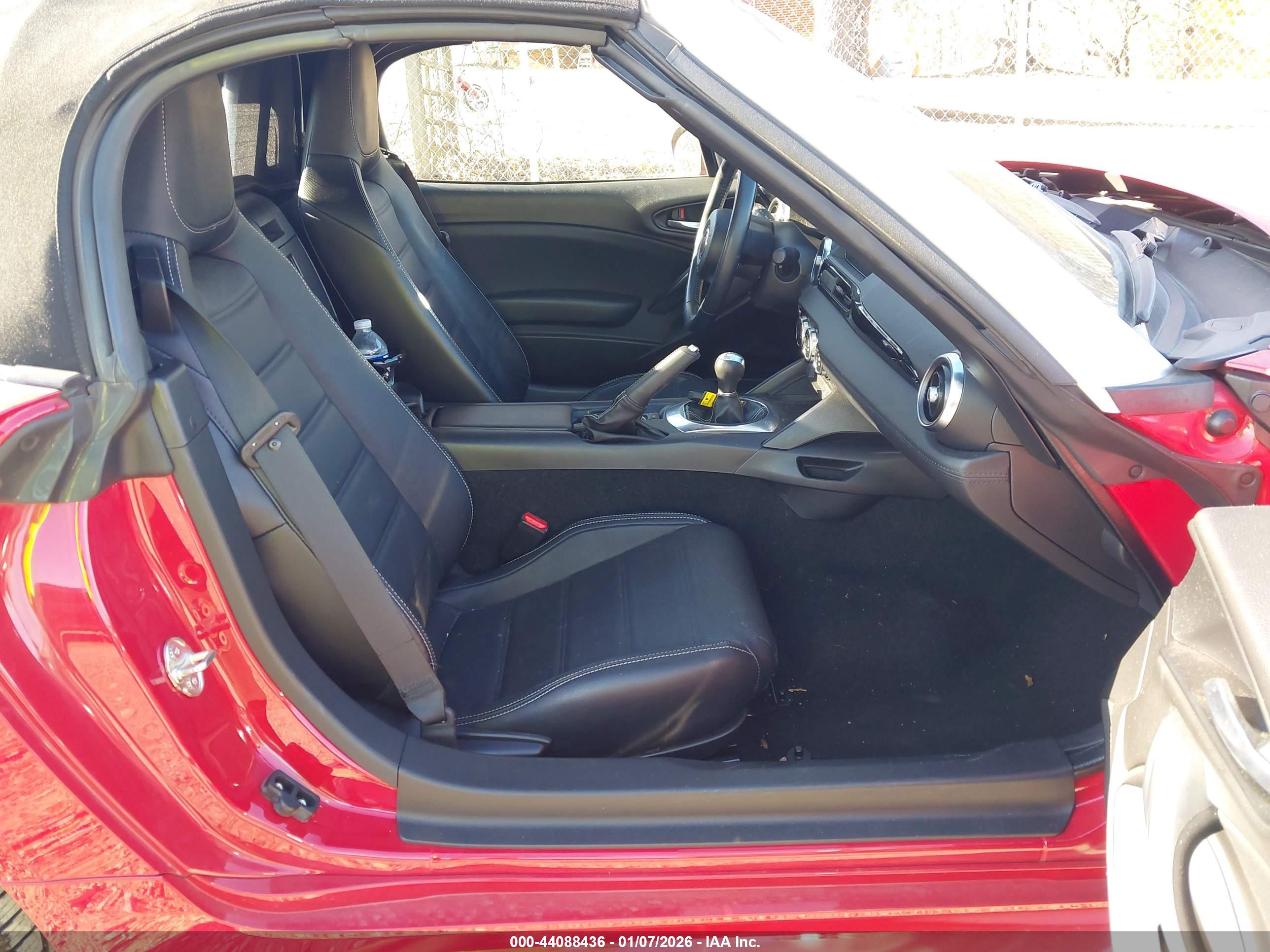 FIAT 124 image 5