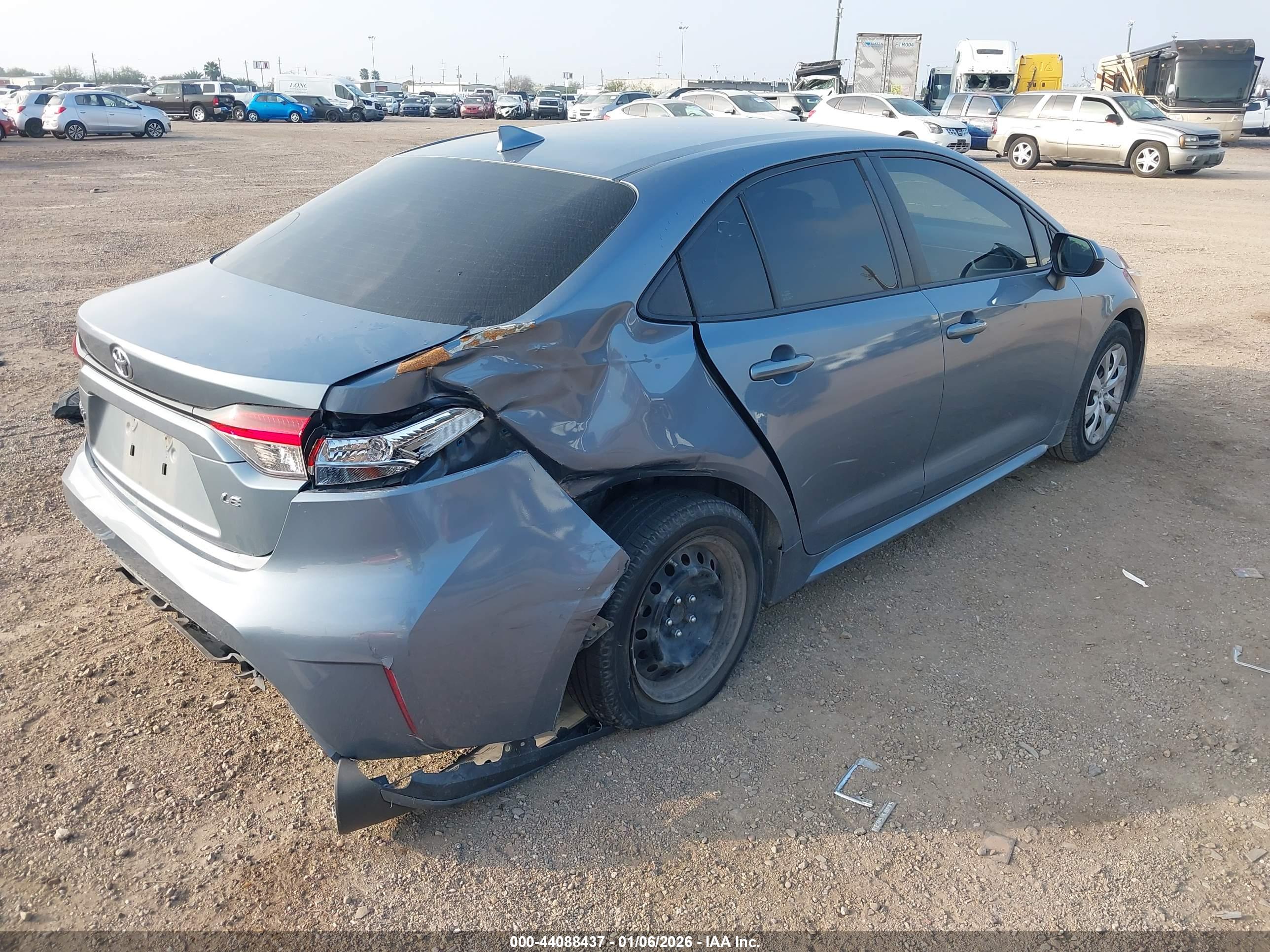 TOYOTA COROLLA image 4