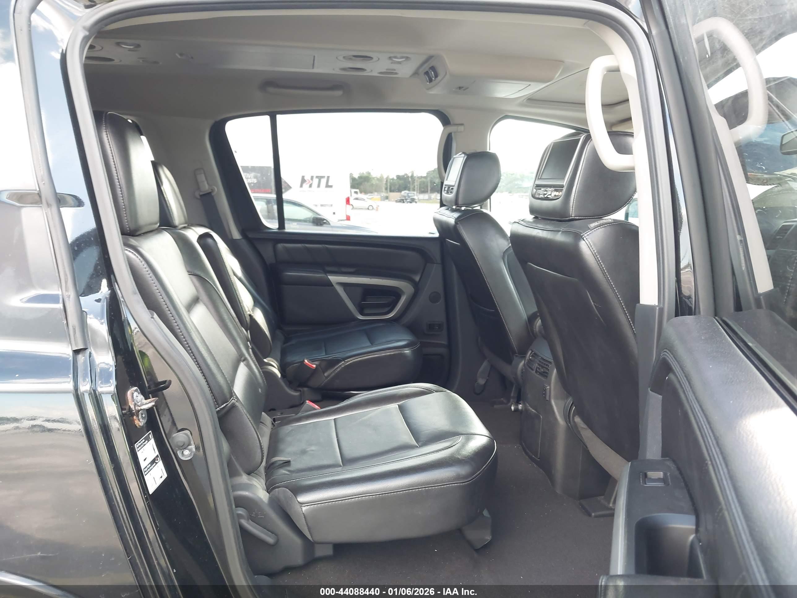 NISSAN ARMADA image 8