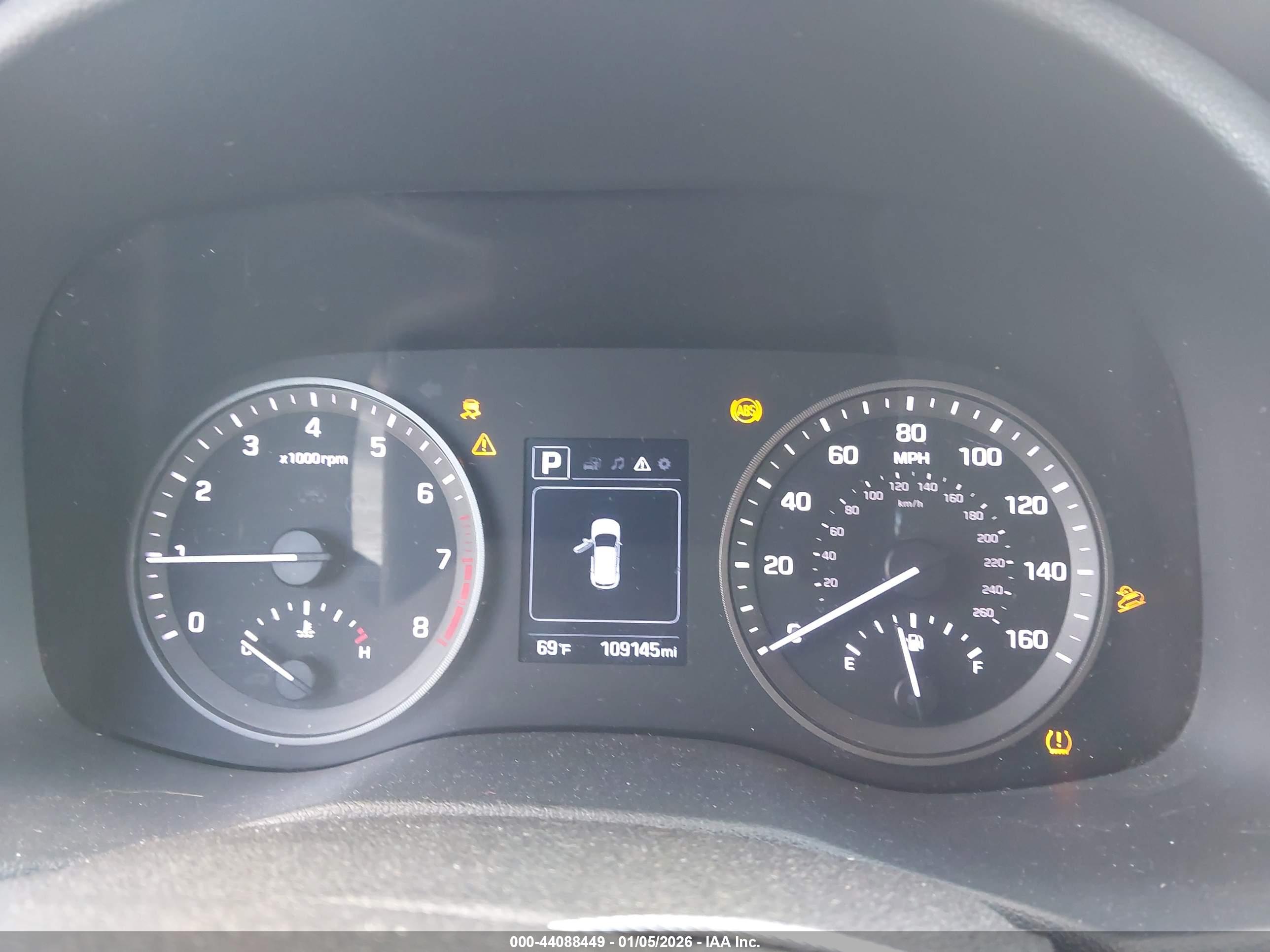 HYUNDAI TUCSON image 7