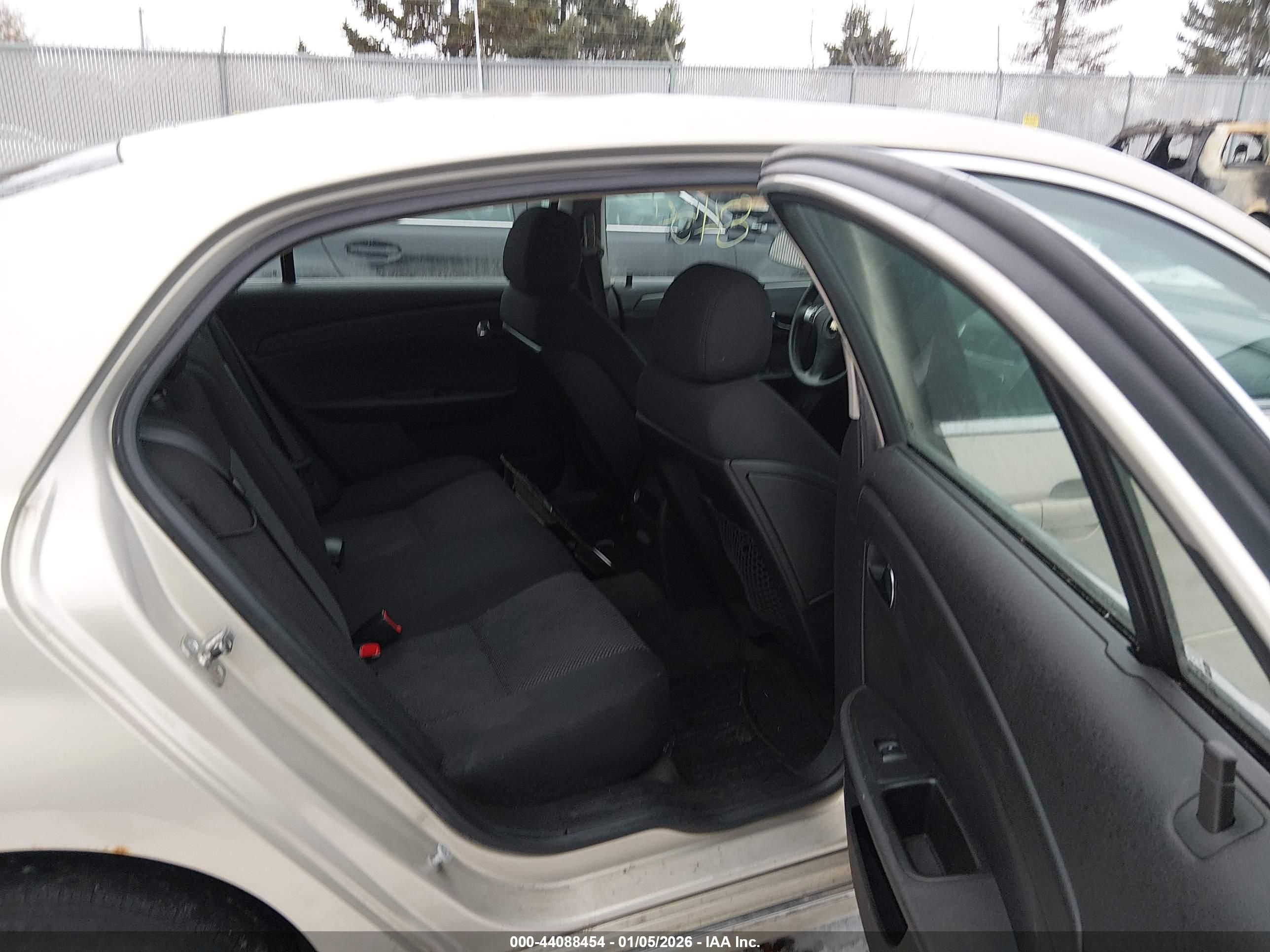 CHEVROLET MALIBU image 8