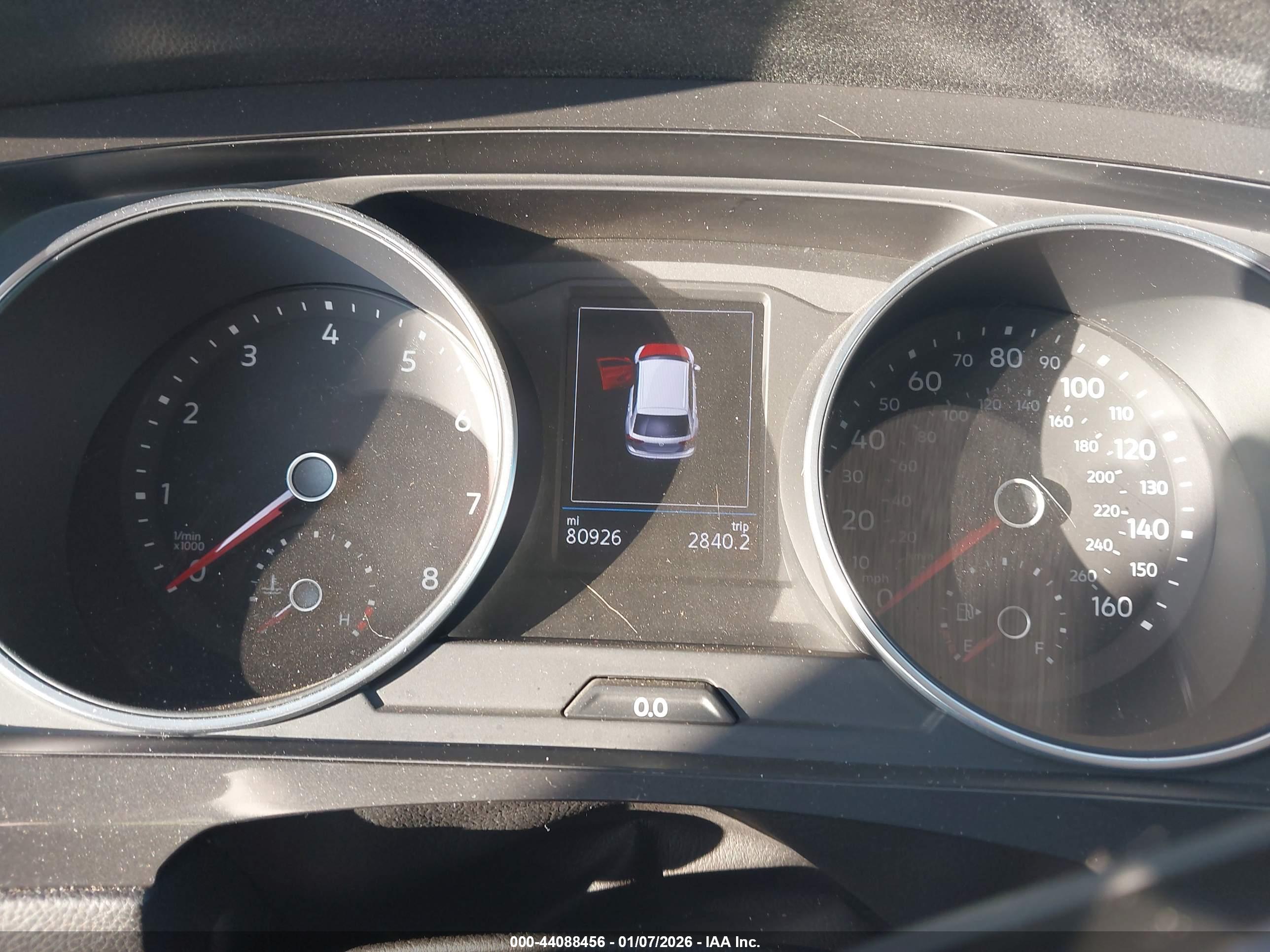 VOLKSWAGEN TIGUAN image 7