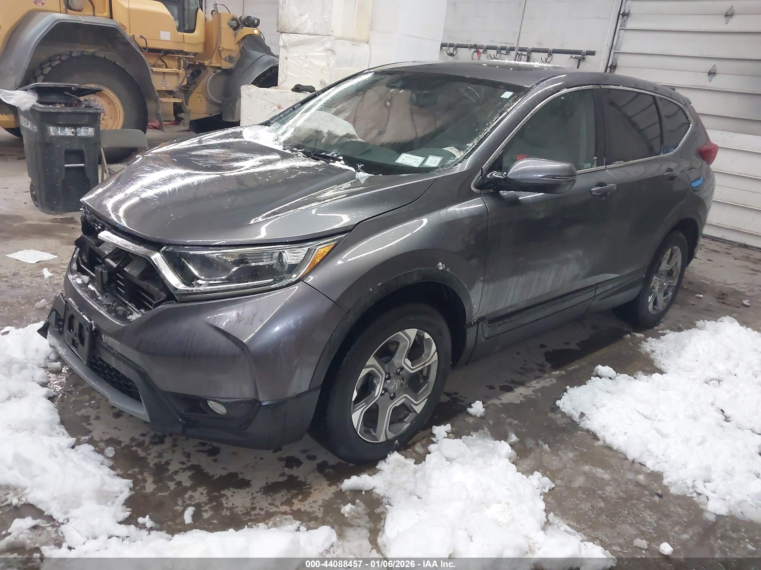 HONDA CR-V image 2
