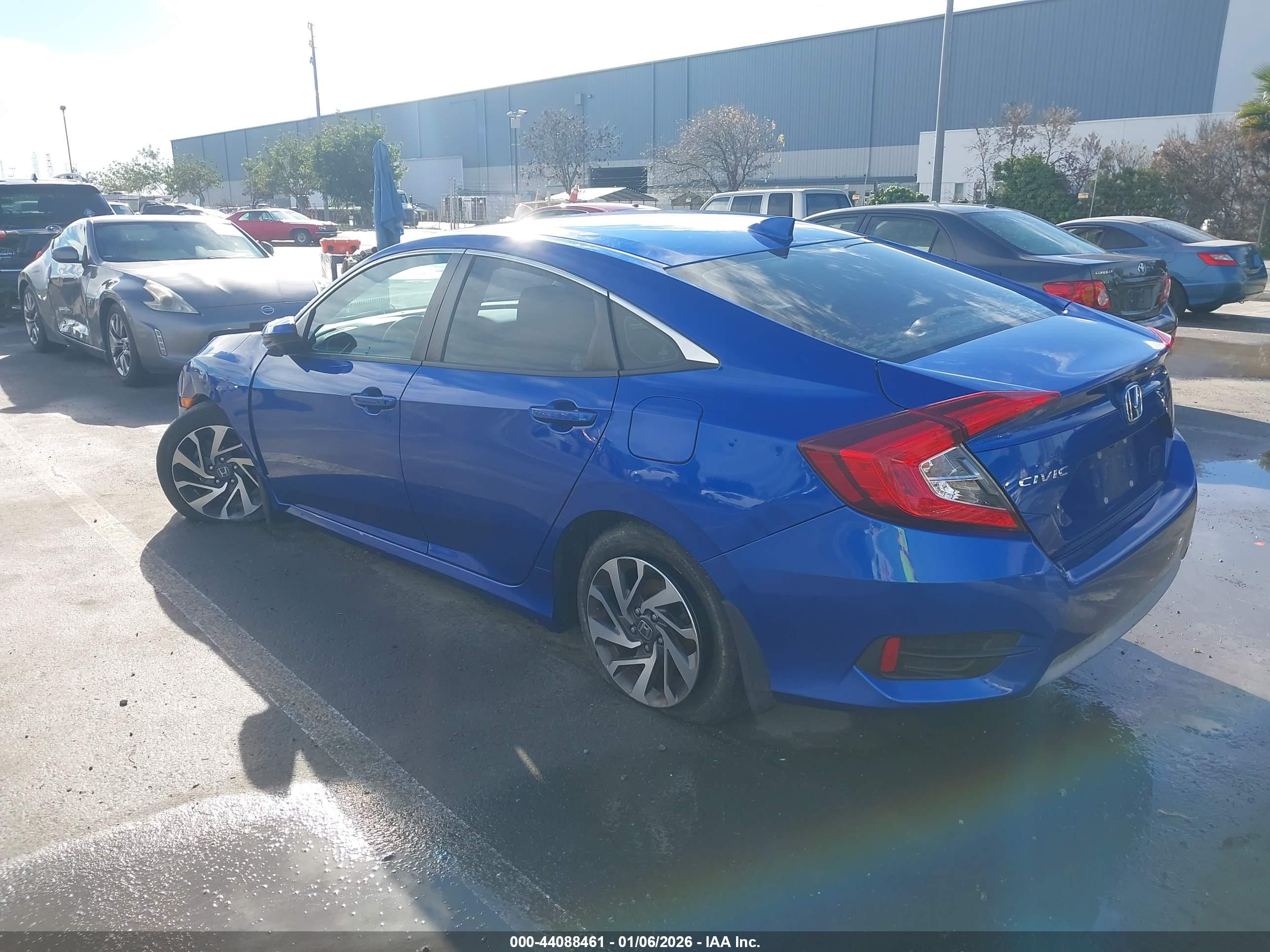 HONDA CIVIC image 3