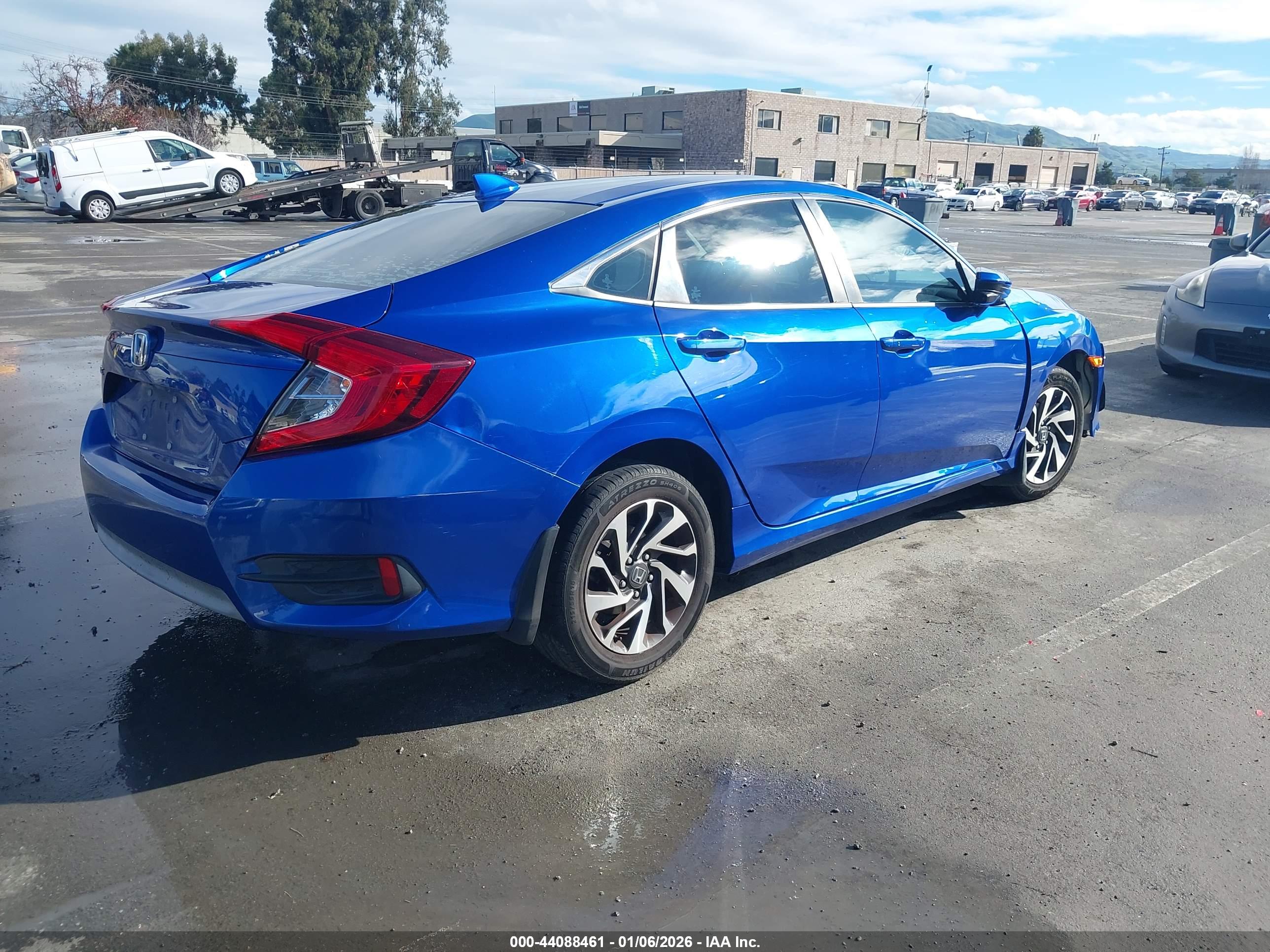 HONDA CIVIC image 4