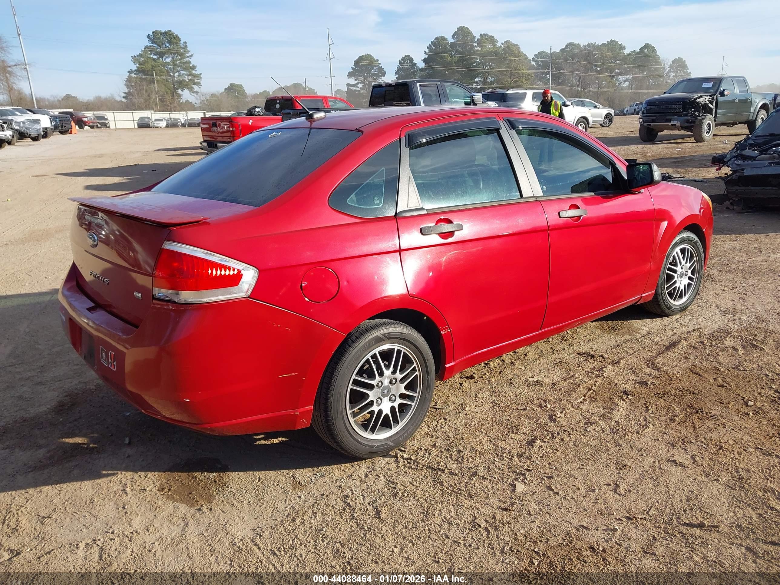 FORD FOCUS image 4