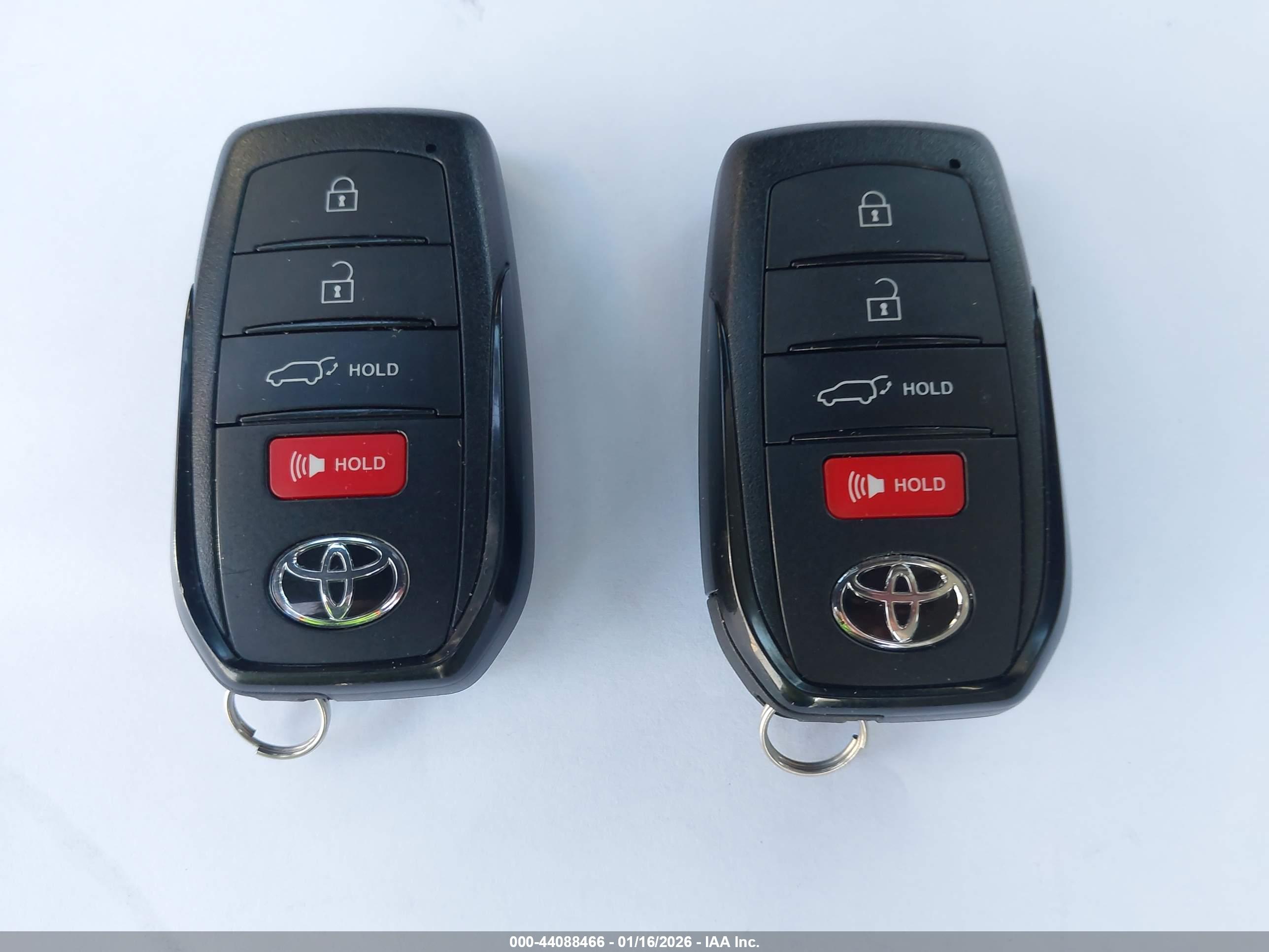 TOYOTA 4RUNNER image 11
