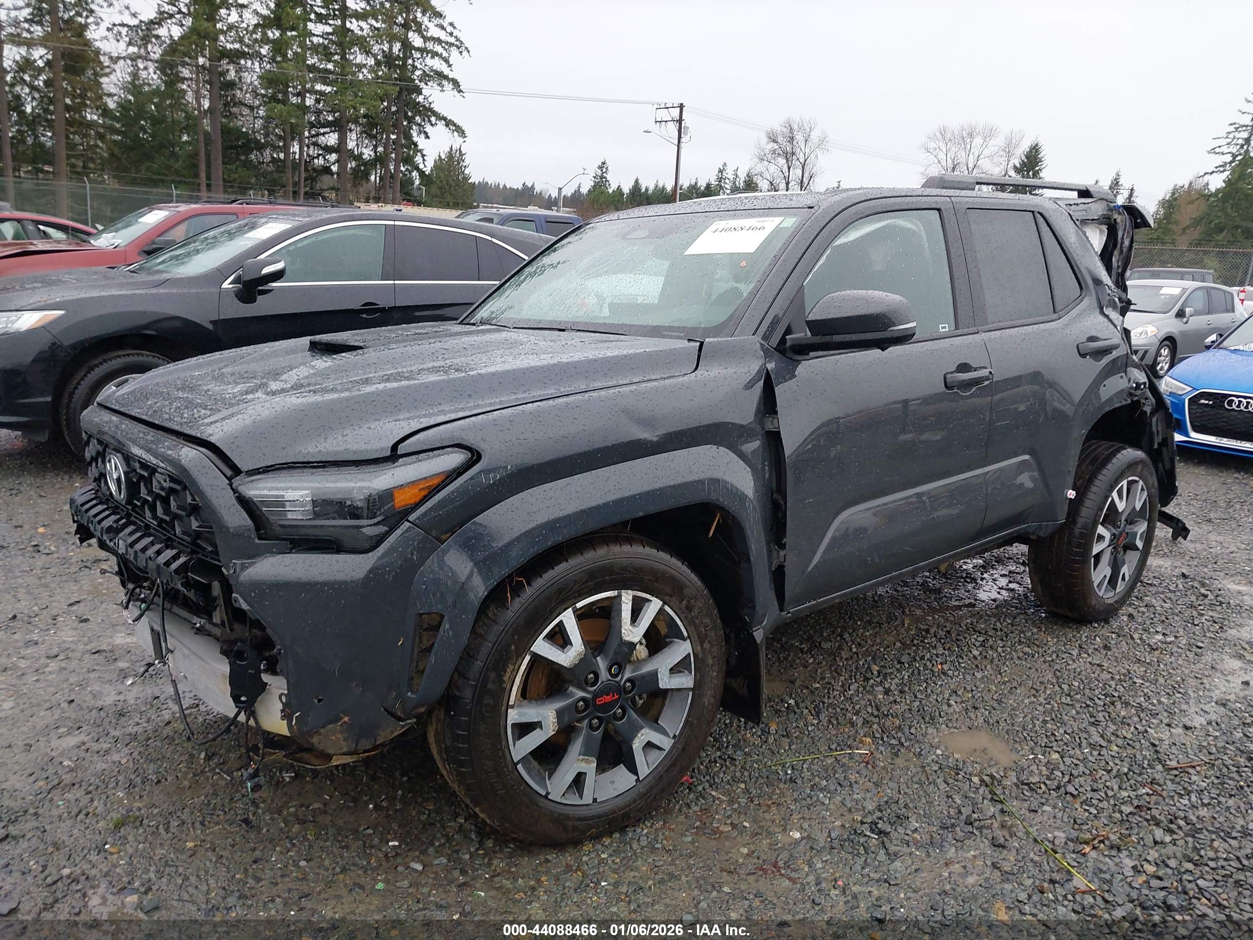 TOYOTA 4RUNNER image 2