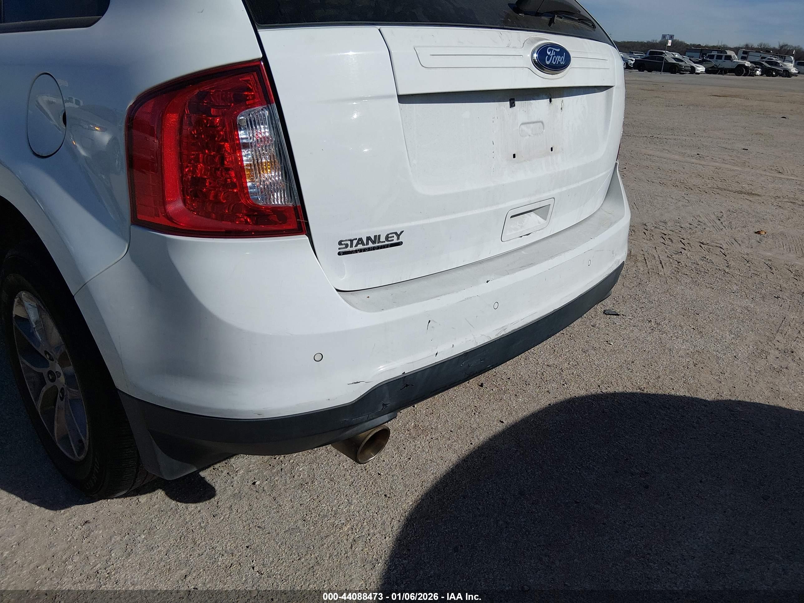 FORD EDGE image 6
