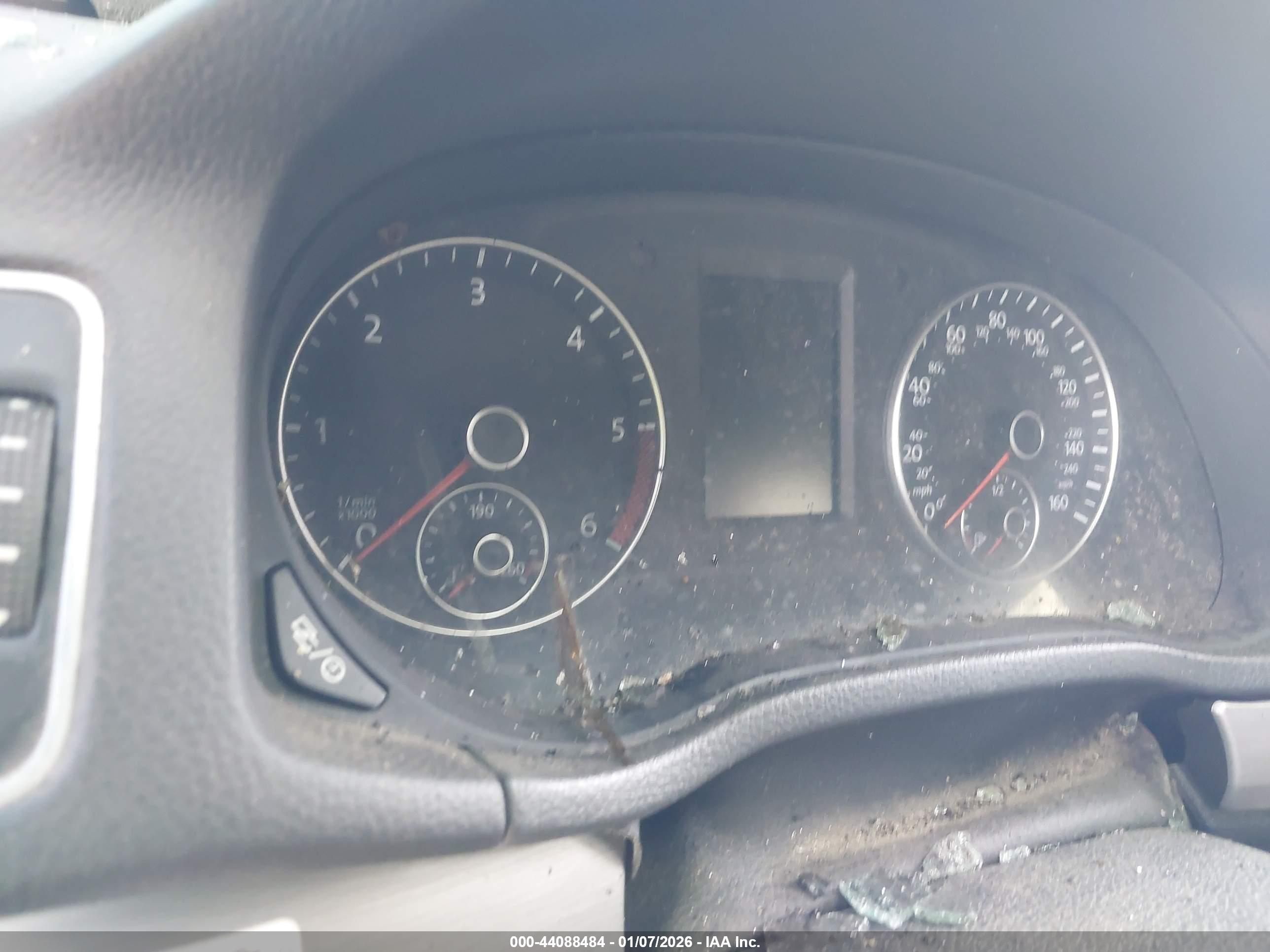 VOLKSWAGEN PASSAT image 7