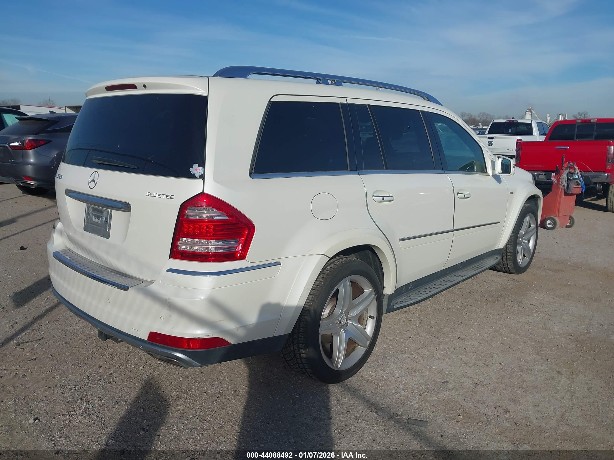 MERCEDES-BENZ GL image 4