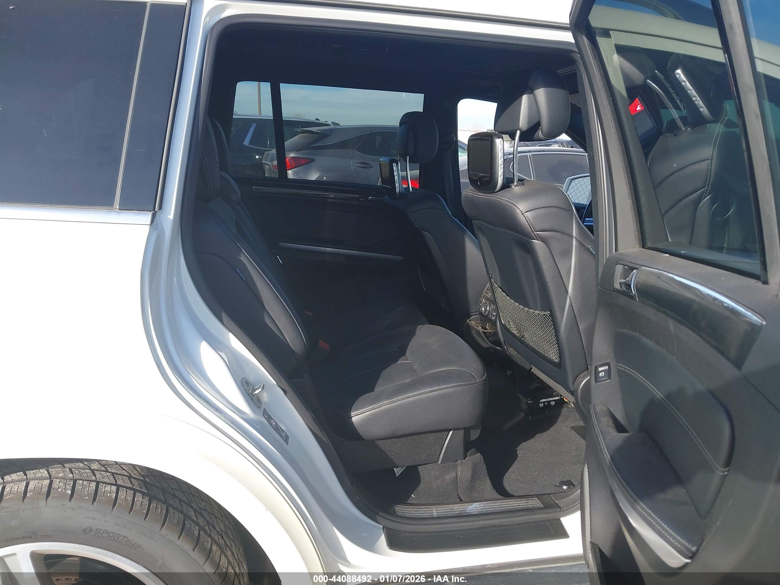 MERCEDES-BENZ GL image 8