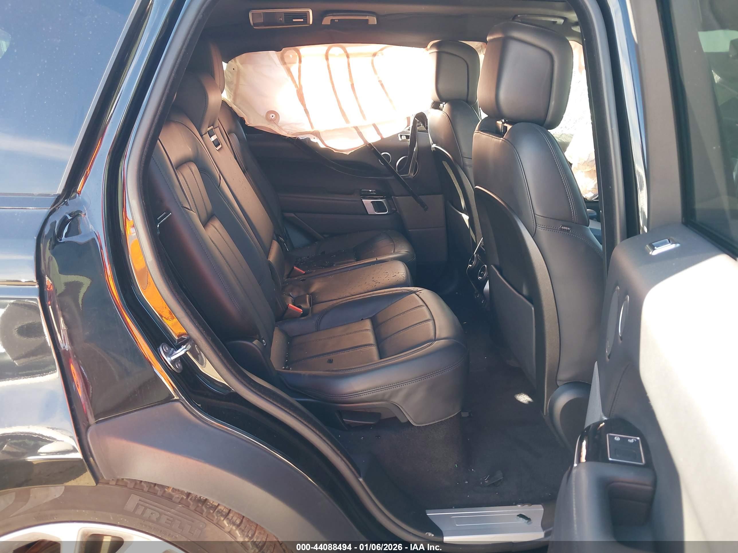 LAND ROVER image 8