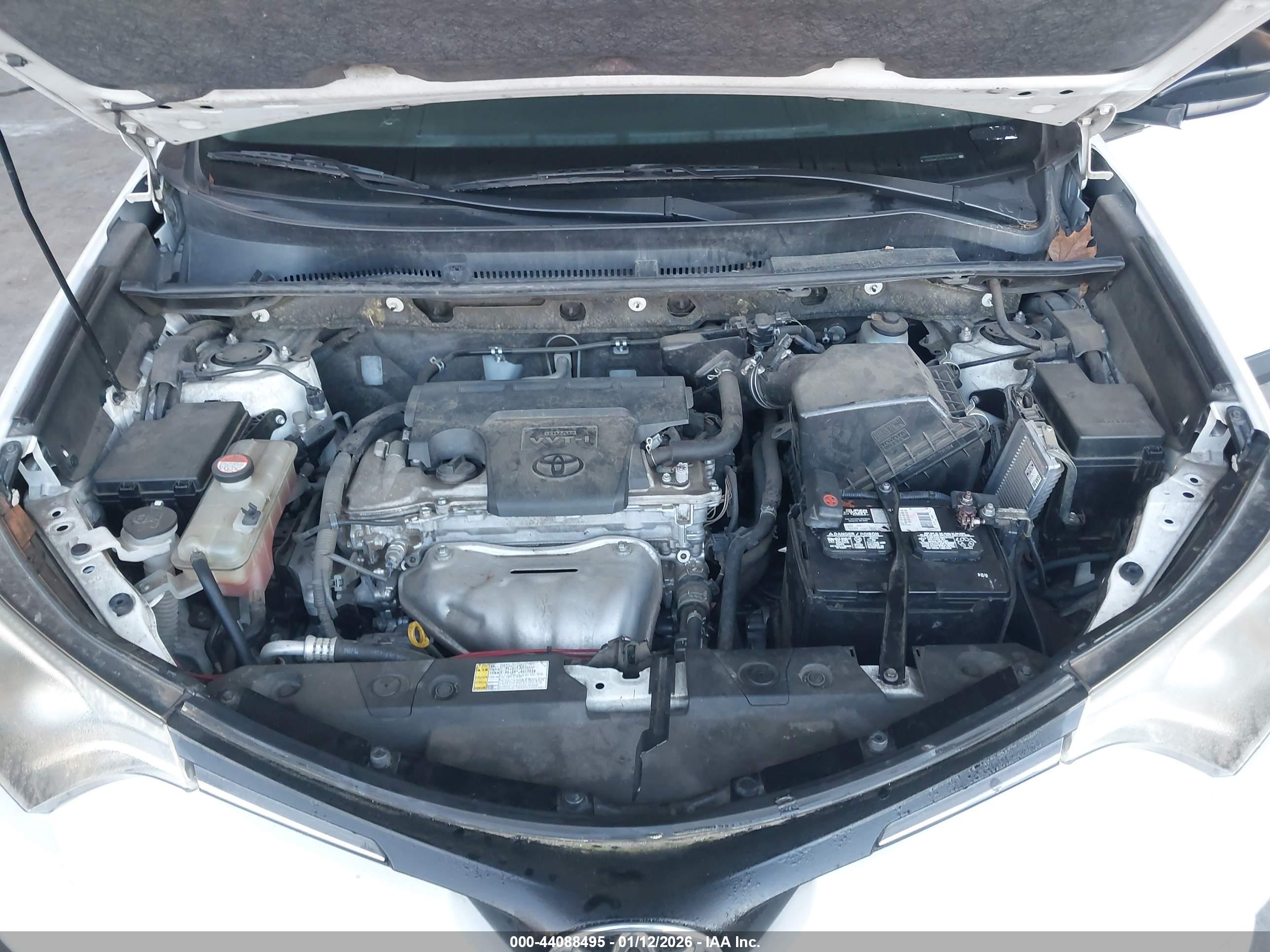 TOYOTA RAV4 image 10