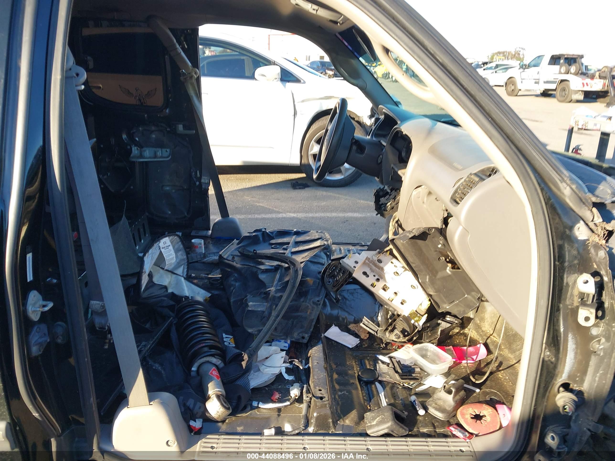 TOYOTA TUNDRA image 5