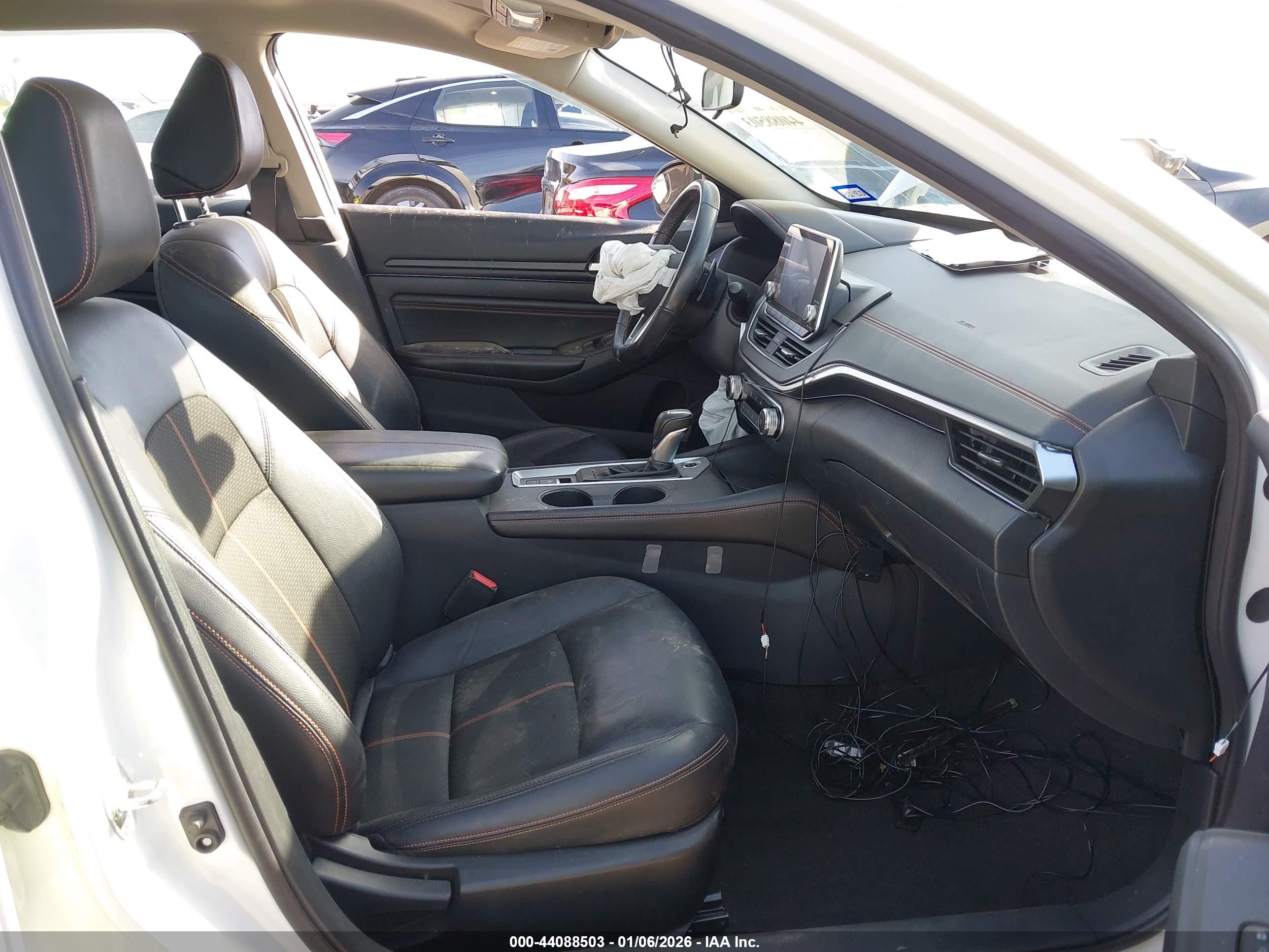 NISSAN ALTIMA image 5