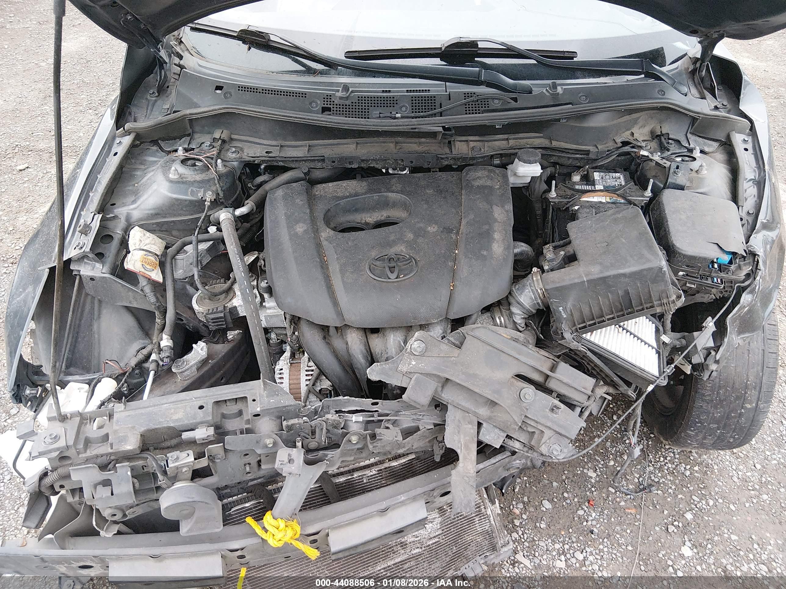 TOYOTA YARIS image 10