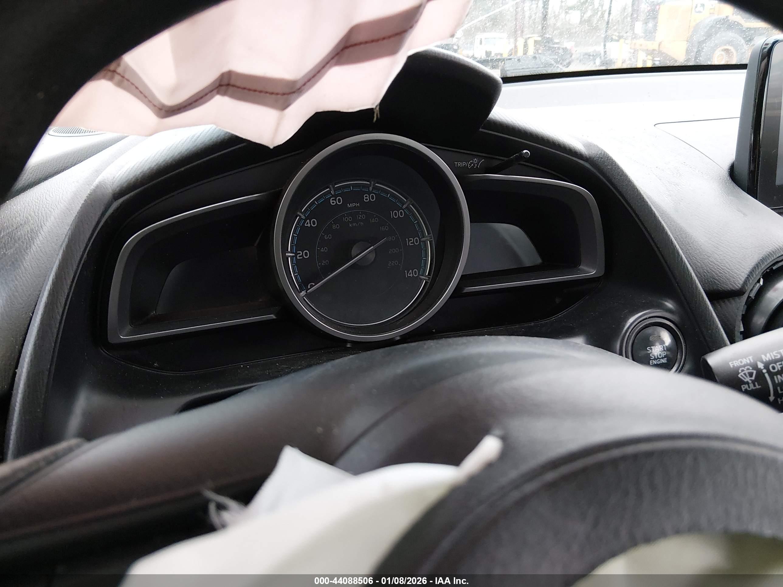 TOYOTA YARIS image 7